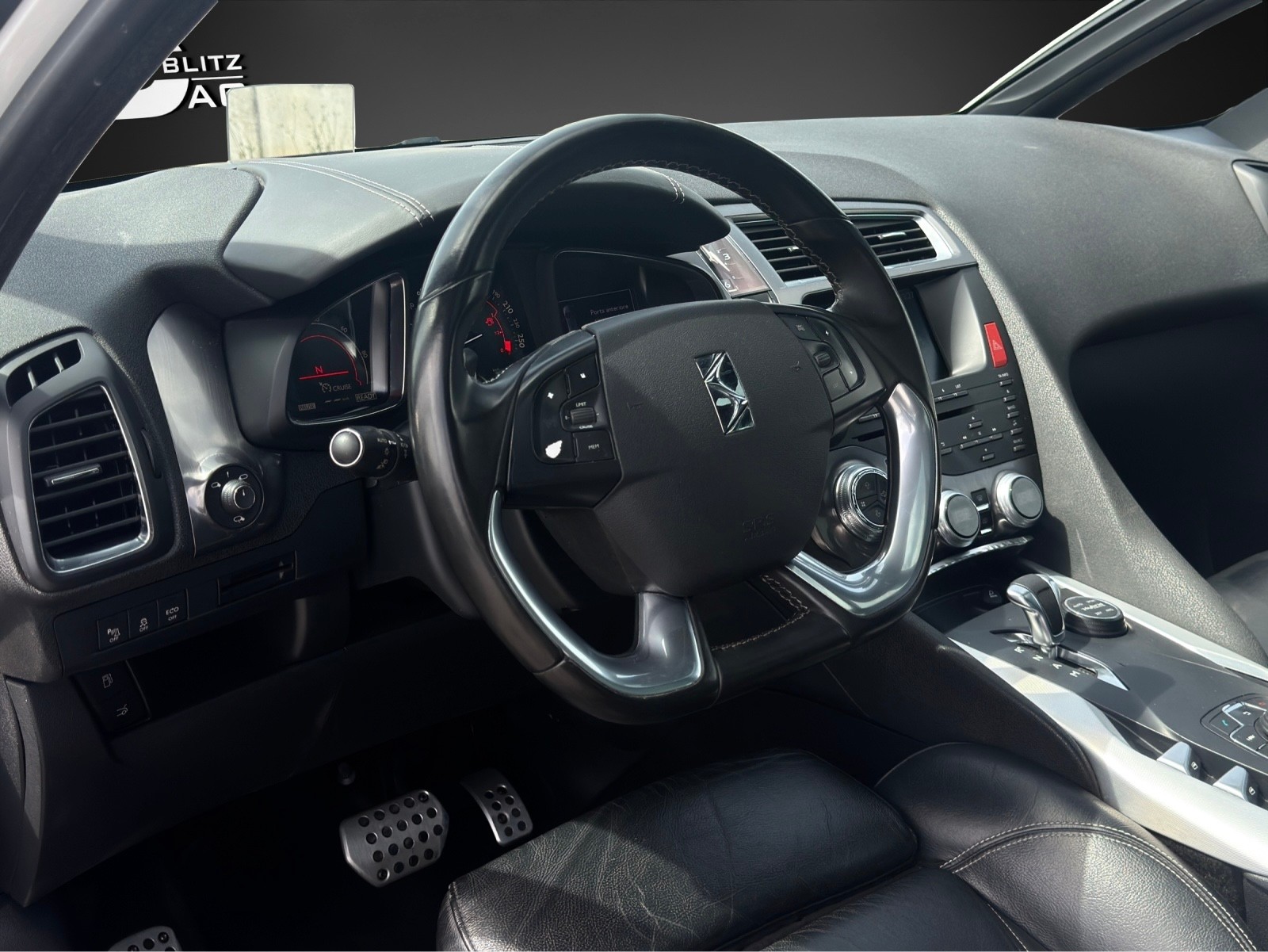 DS AUTOMOBILES DS5 HYbrid4 200 Sport Chic EGS6-image-7