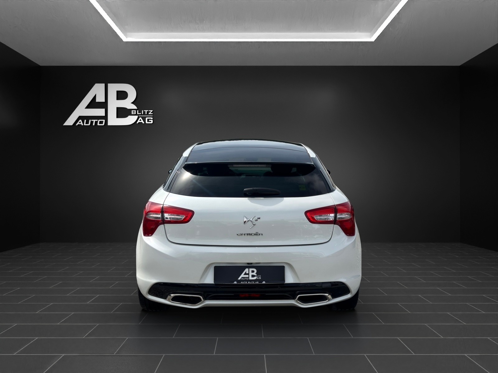 DS AUTOMOBILES DS5 HYbrid4 200 Sport Chic EGS6-showroom-element-3