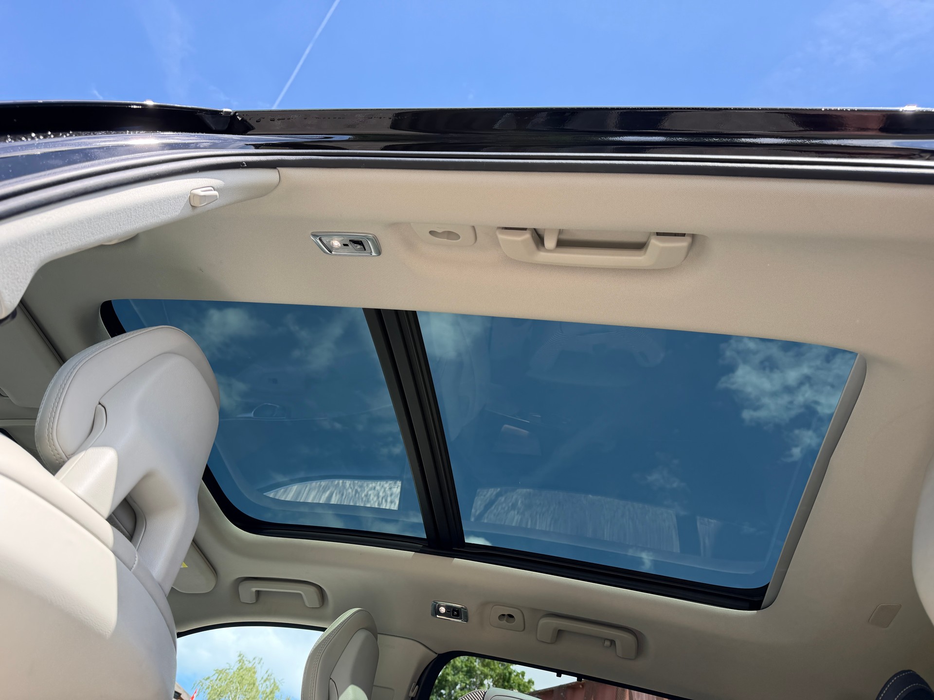VOLVO XC90 2.0 T6 Inscription 7P. AWD-image-15
