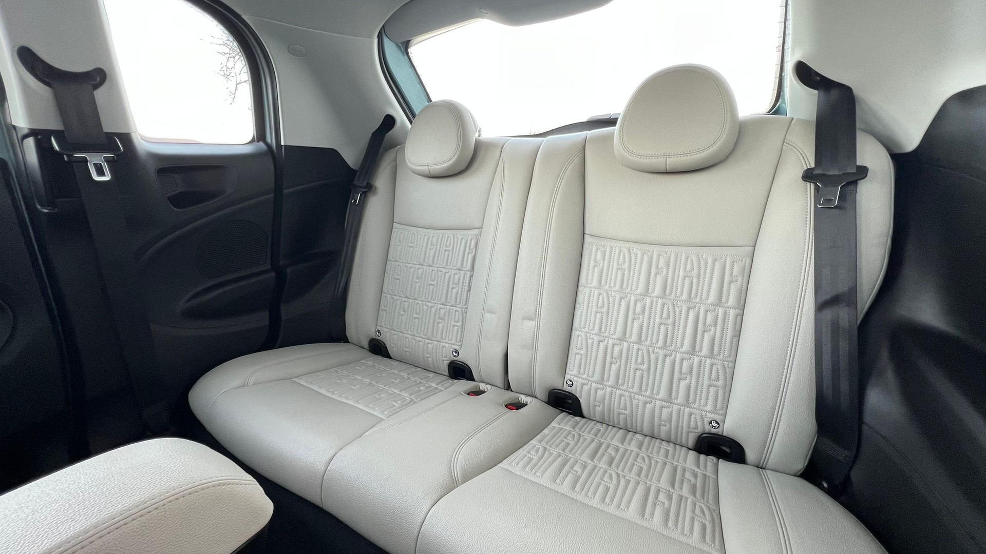 FIAT 500 ELECTRIC 87 kW LA PRIMA l 119 PS-image-27