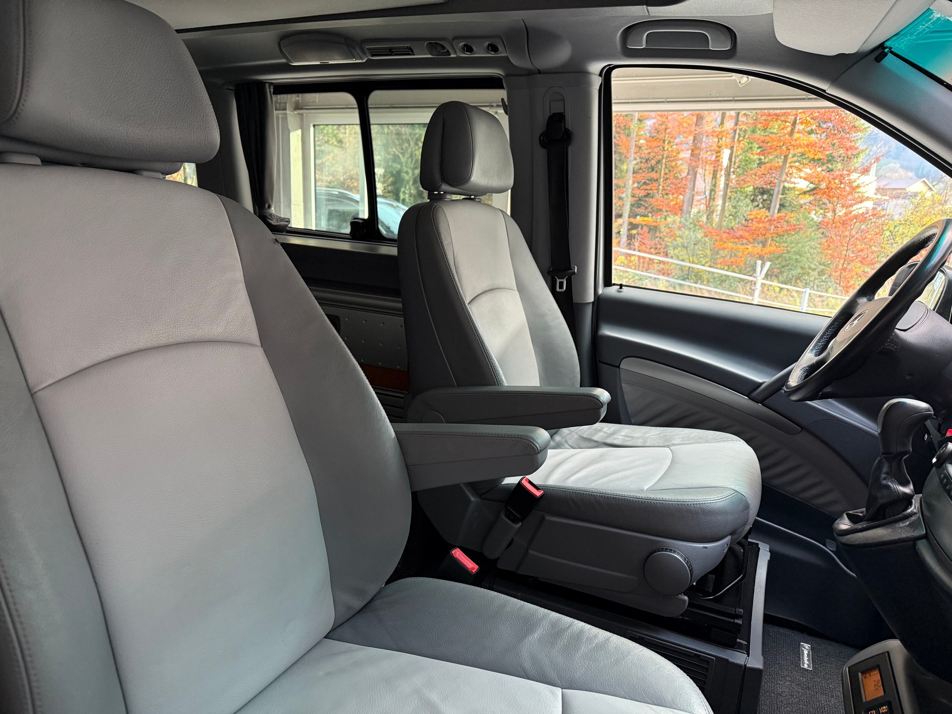 MERCEDES-BENZ Viano Marco Polo 3.0 CDI L Aut.-image-7