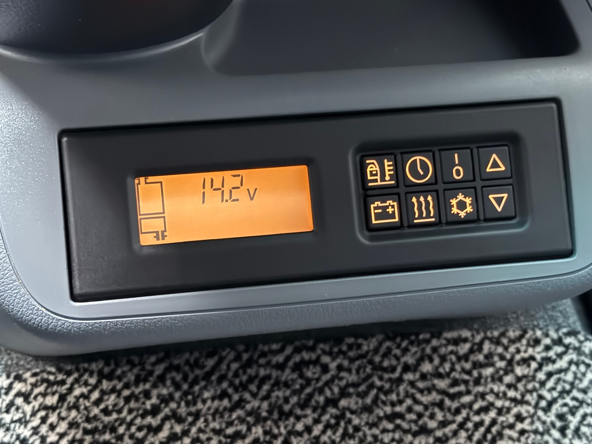 MERCEDES-BENZ Viano Marco Polo 3.0 CDI L Aut.-image-15