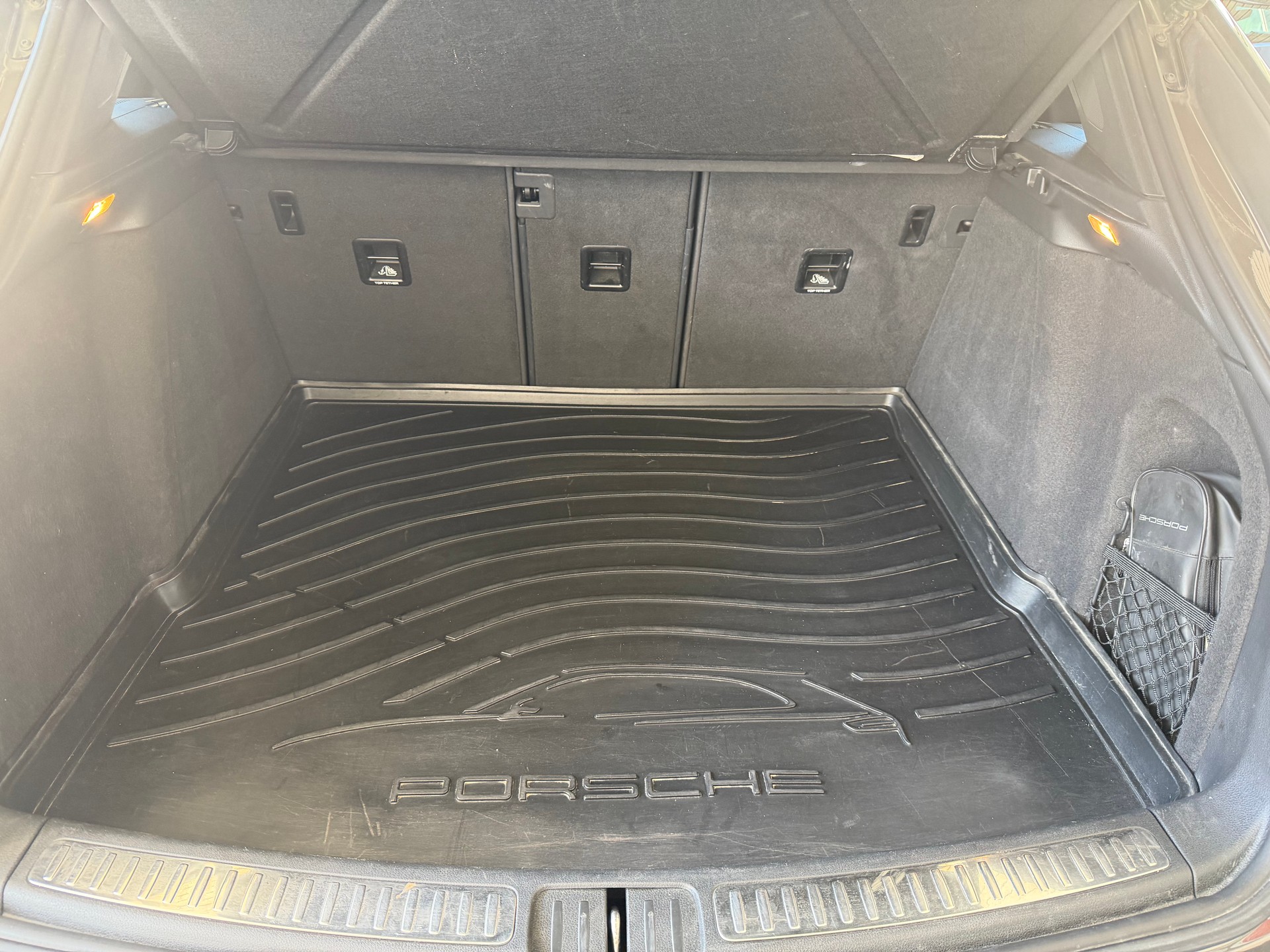 PORSCHE Macan Turbo PDK-image-21