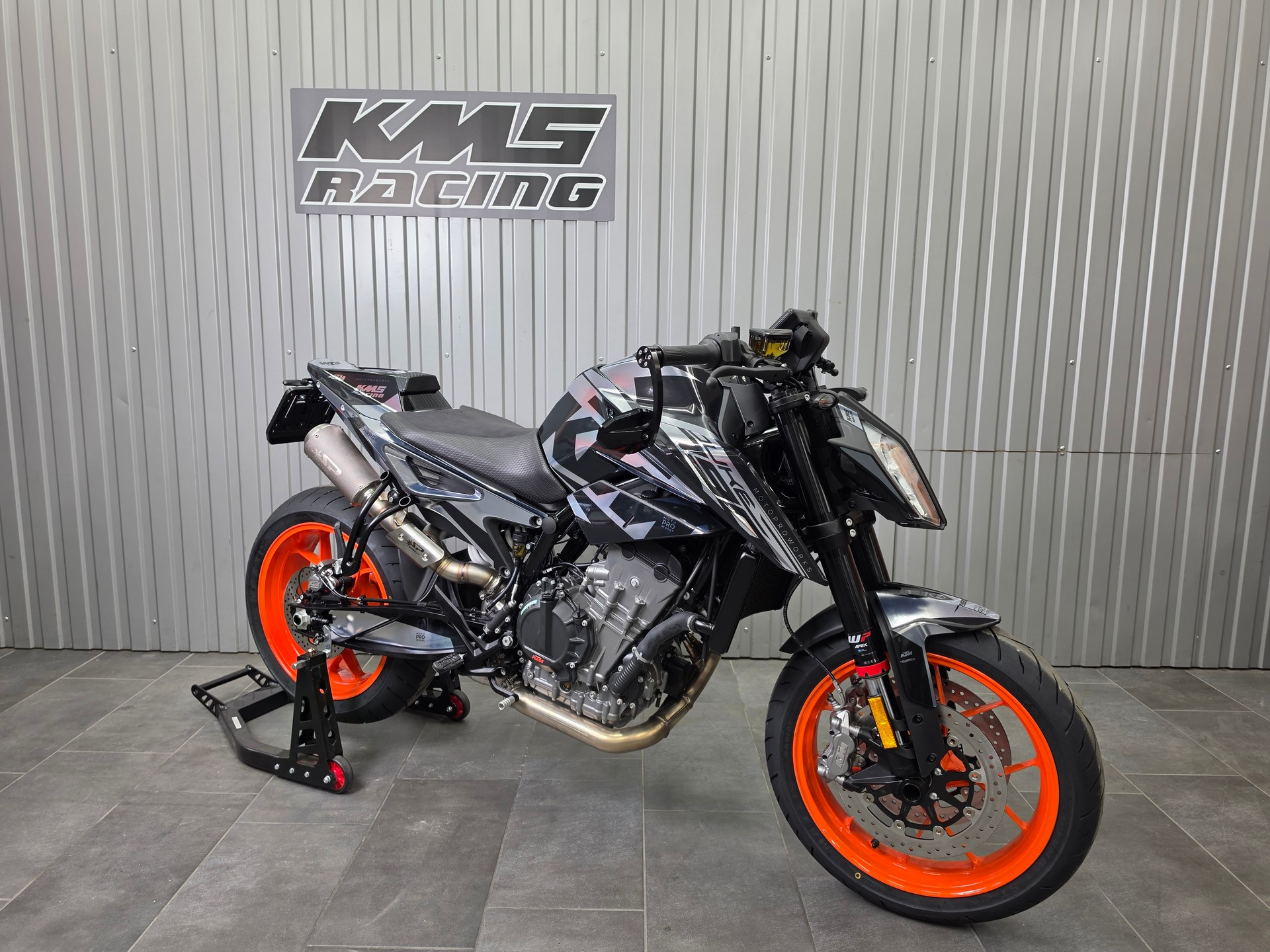 KTM 790 Duke-showroom-element-2