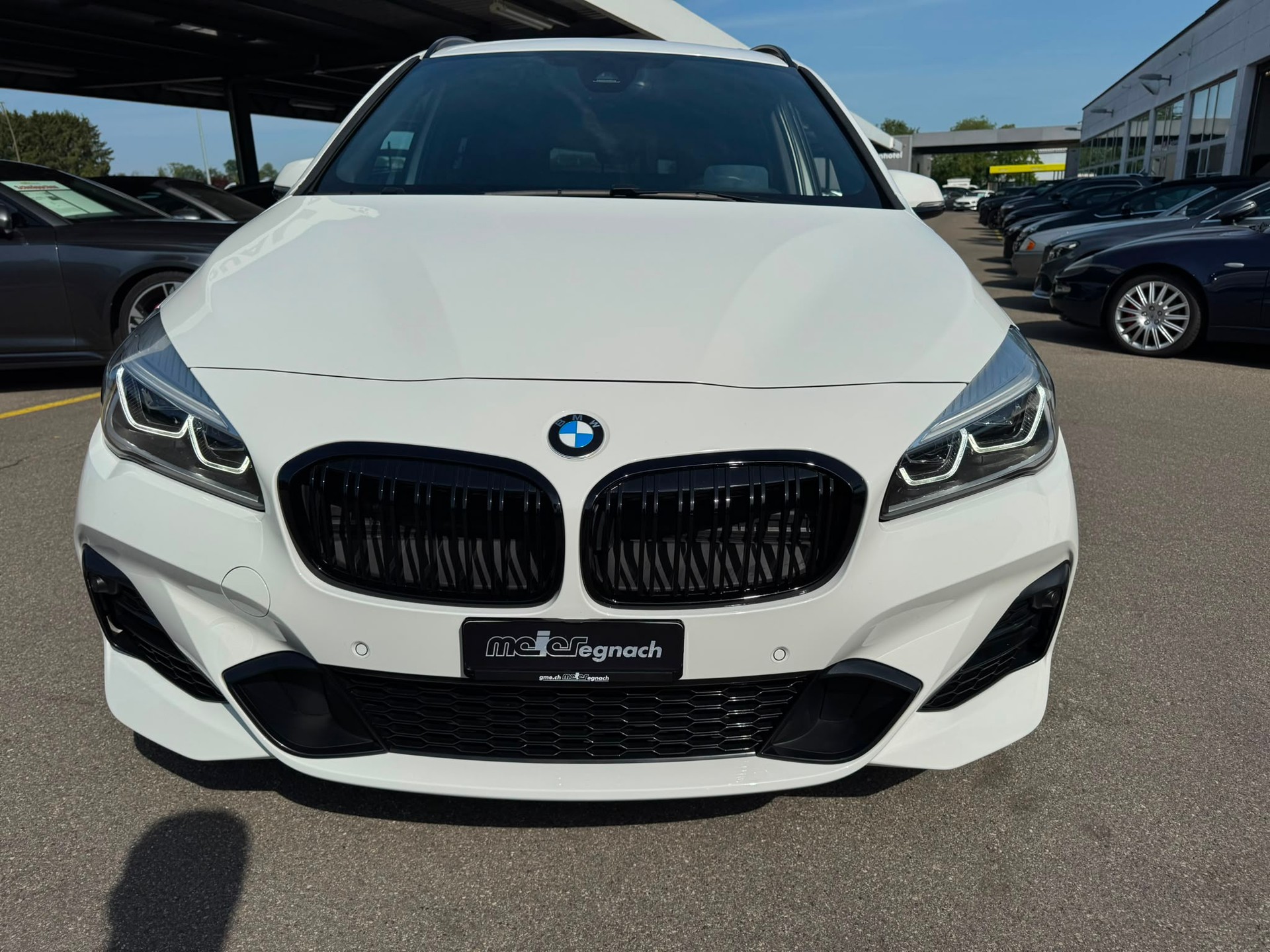 BMW 218d xDrive Gran Tourer Steptronic M Sport-image-1