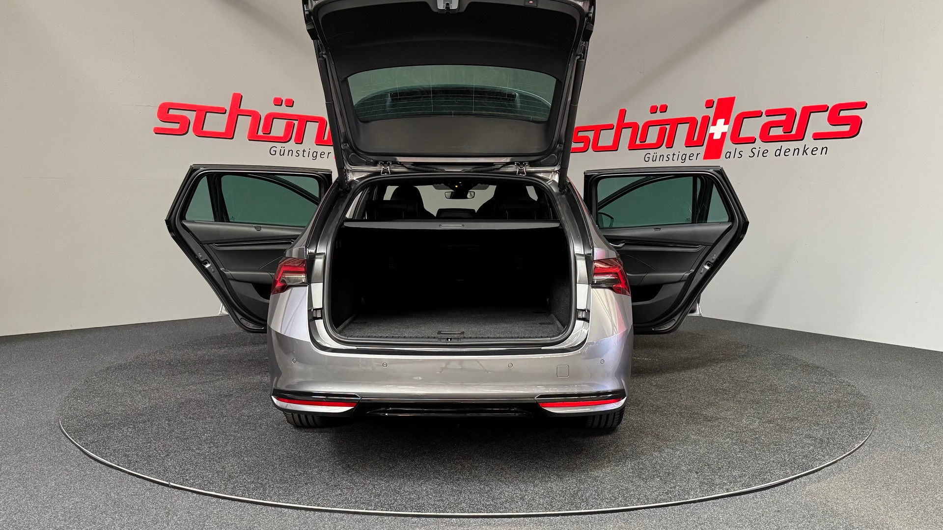 SKODA Octavia Combi 1.5 TSI mHEV DSG Sport Line-image-5