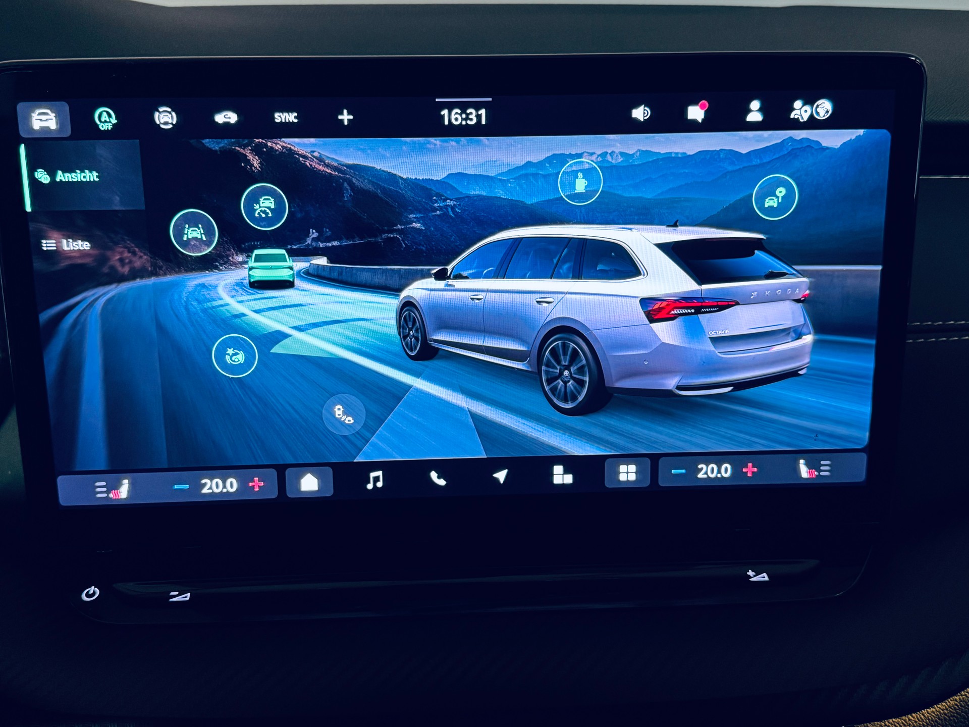 SKODA Octavia Combi 1.5 TSI mHEV DSG Sport Line-image-22