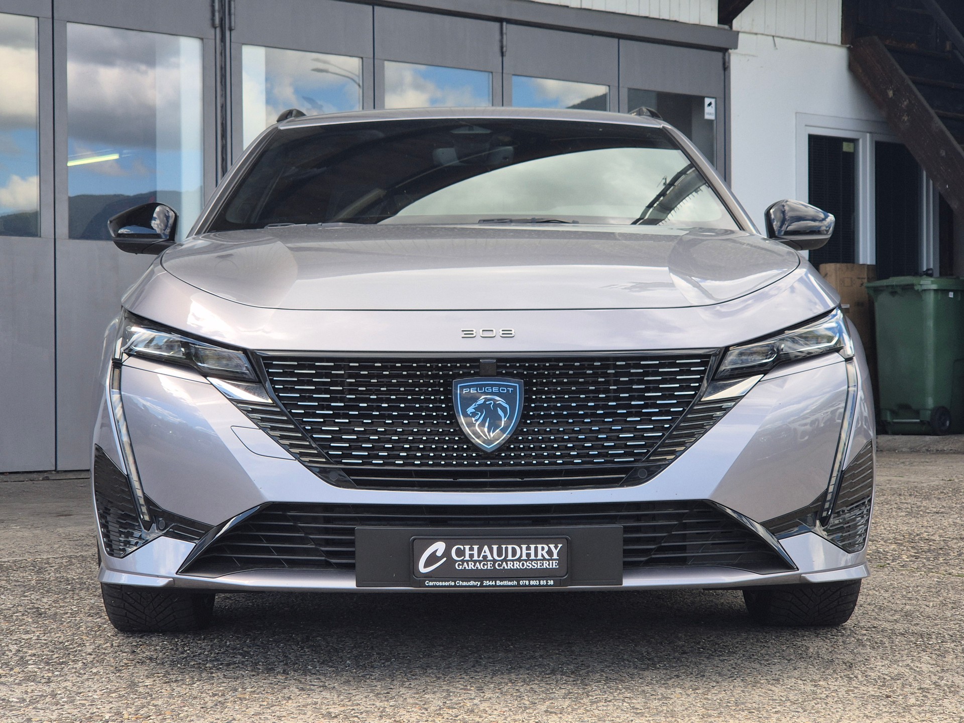 PEUGEOT 308 SW 1.6 PHEV 180 GT-showroom-element-2