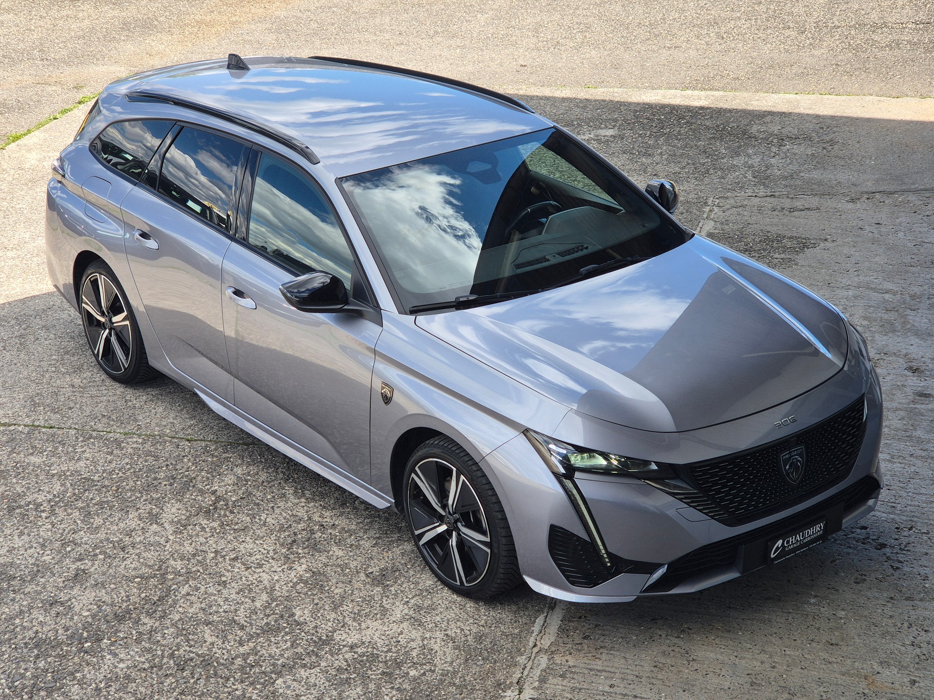 PEUGEOT 308 SW 1.6 PHEV 180 GT-showroom-element-3