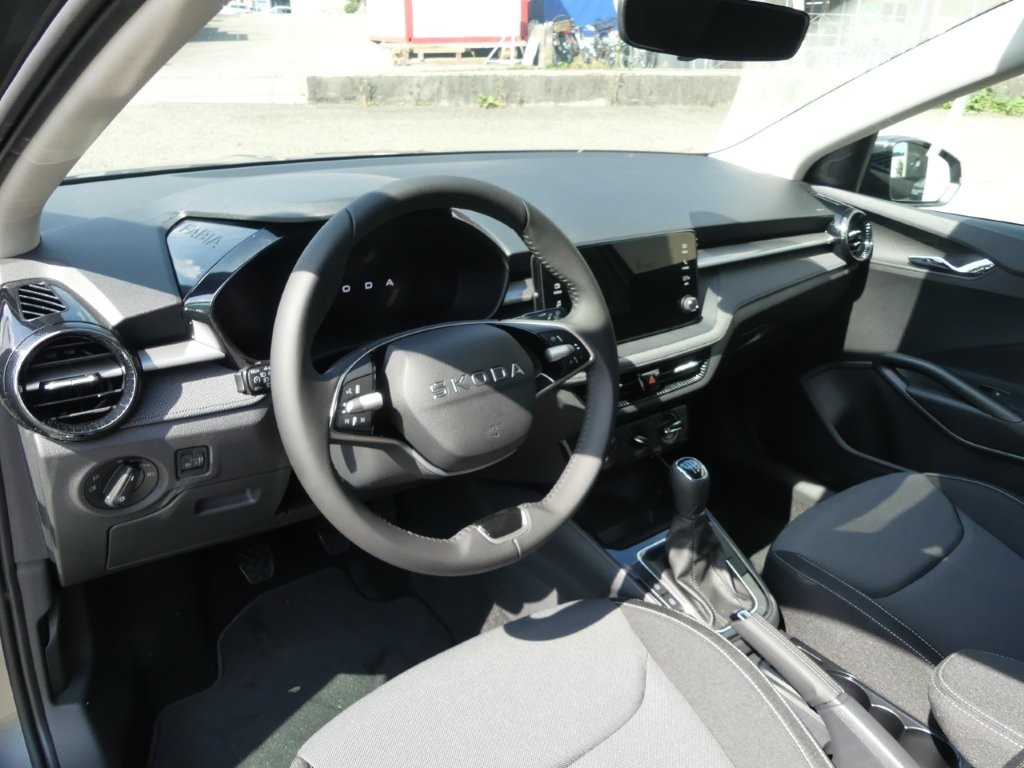 SKODA Fabia 1.0 TSI Selection-image-6