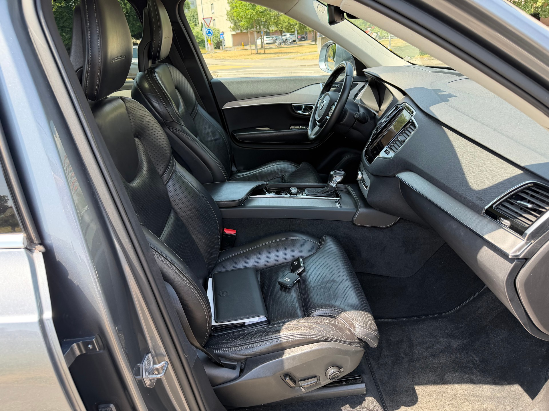 VOLVO XC90 T6 AWD Inscription Geartronic-image-7