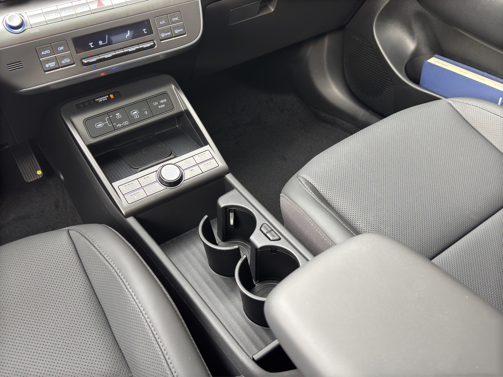 HYUNDAI Kona 1.6 GDi Hybrid Vertex Swiss Edition MY27-image-8