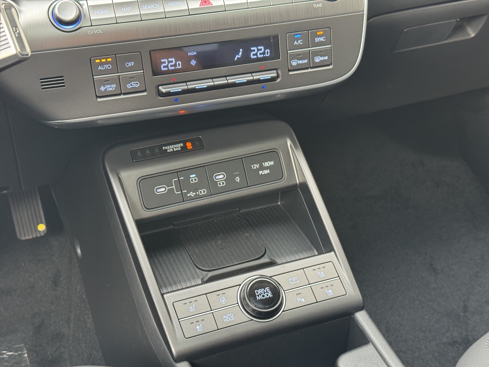 HYUNDAI Kona 1.6 GDi Hybrid Vertex Swiss Edition MY27-image-9