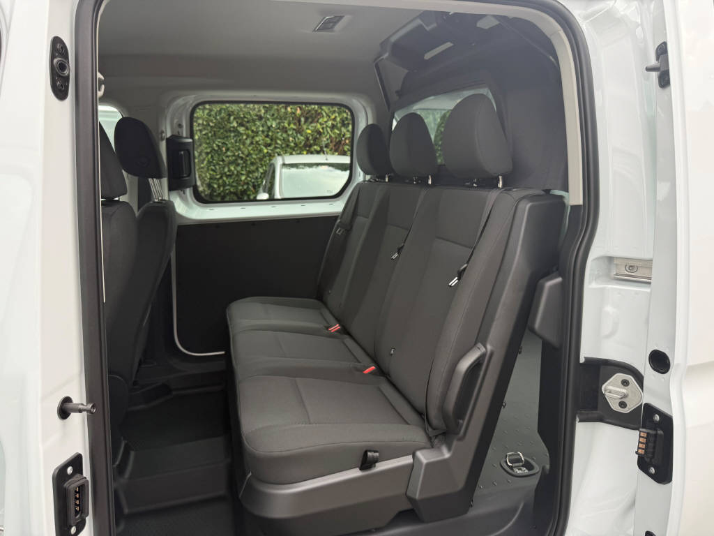 FORD Grand Transit Connect FlexCab 1.5 EcoBoost 150 Trend PHEV-image-5