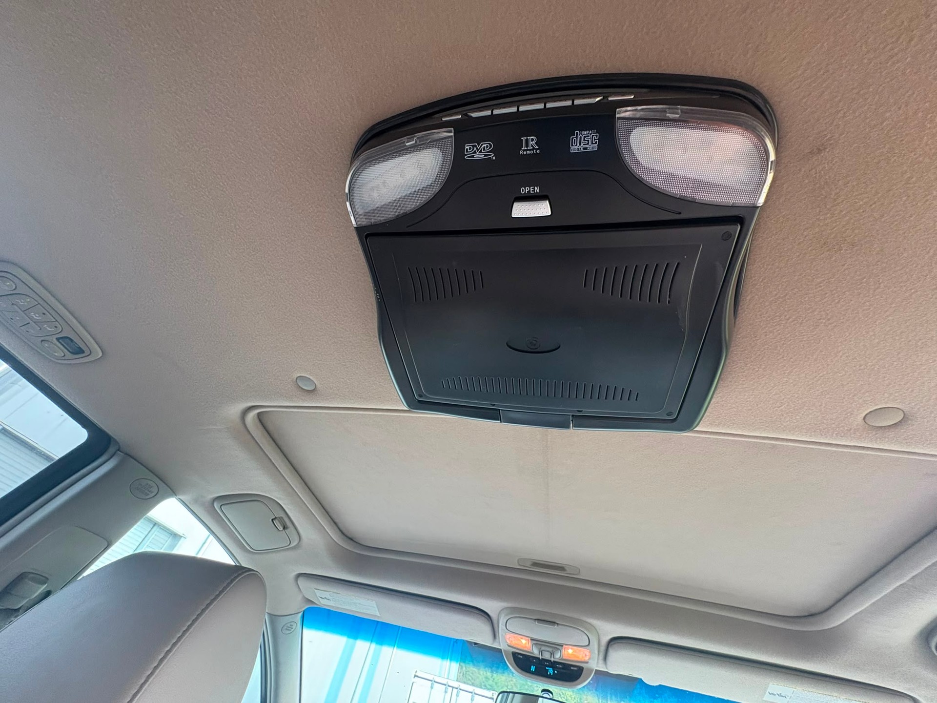 TOYOTA XLEFWD-image-4