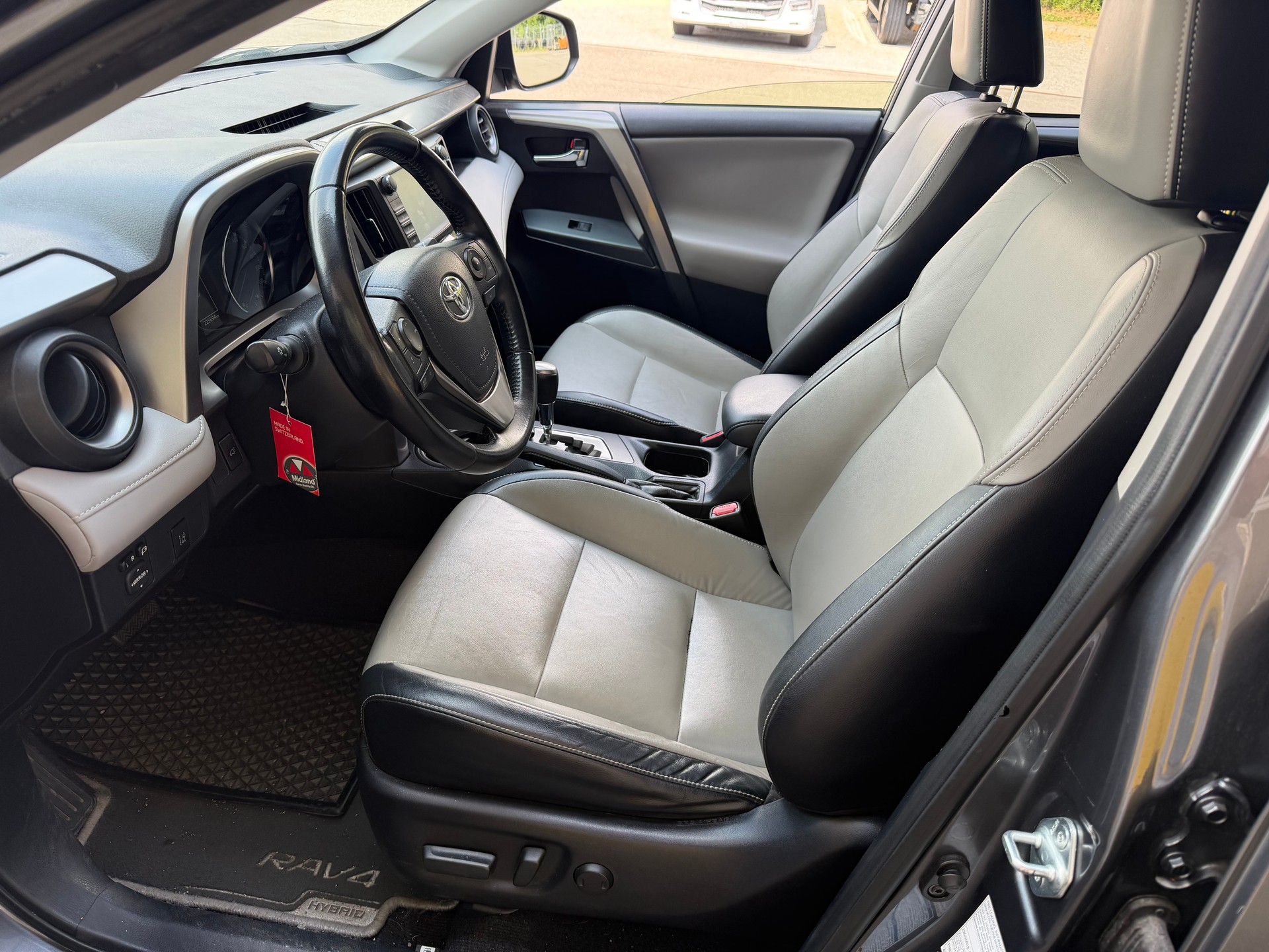TOYOTA RAV-4 2.5 HSD Sol Premium e-CVT-image-10