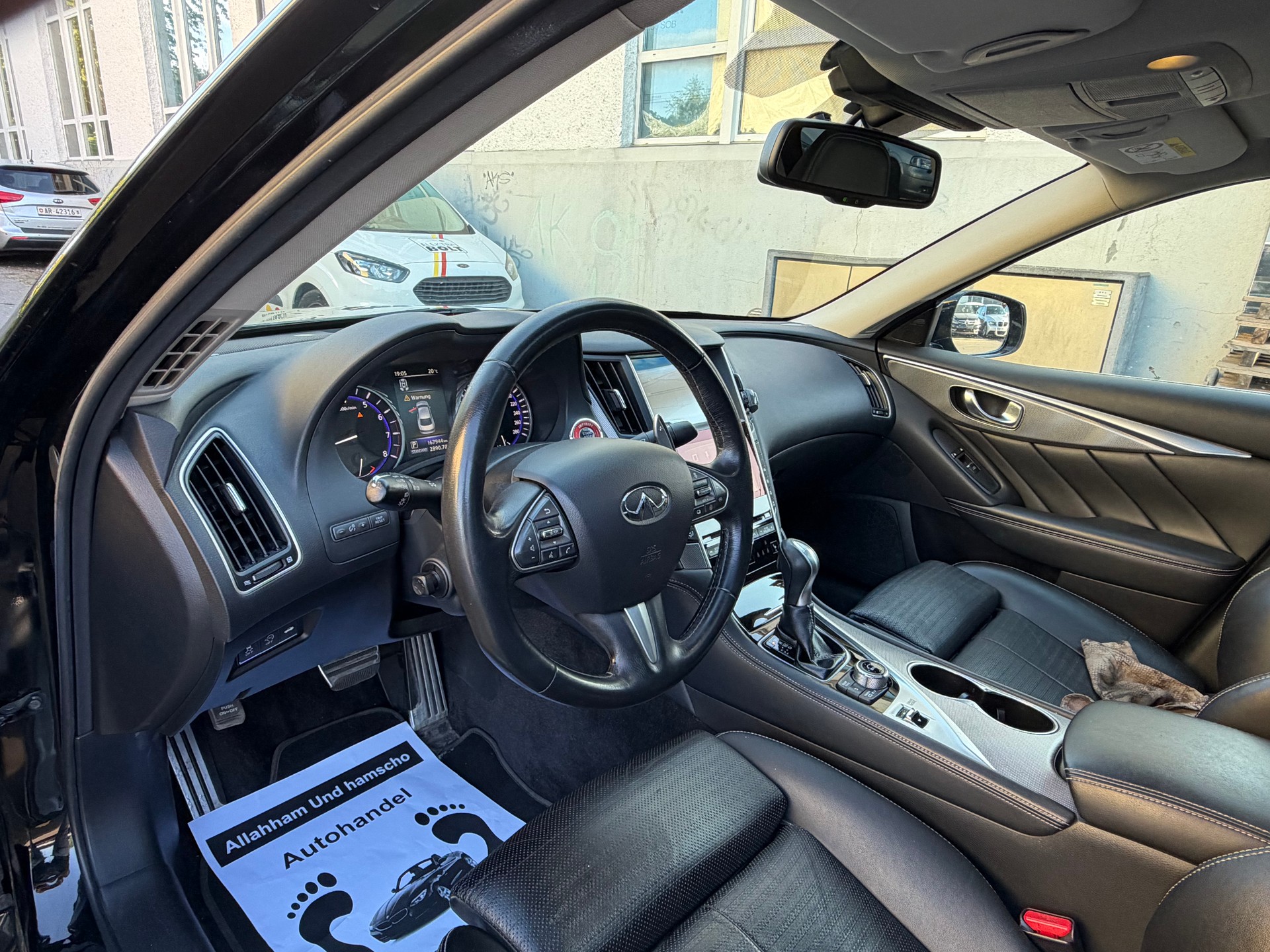 INFINITI Q50 2.0 Sport Automatic-image-13