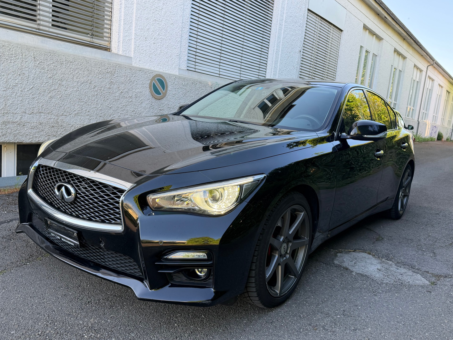 INFINITI Q50 2.0 Sport Automatic-image-6