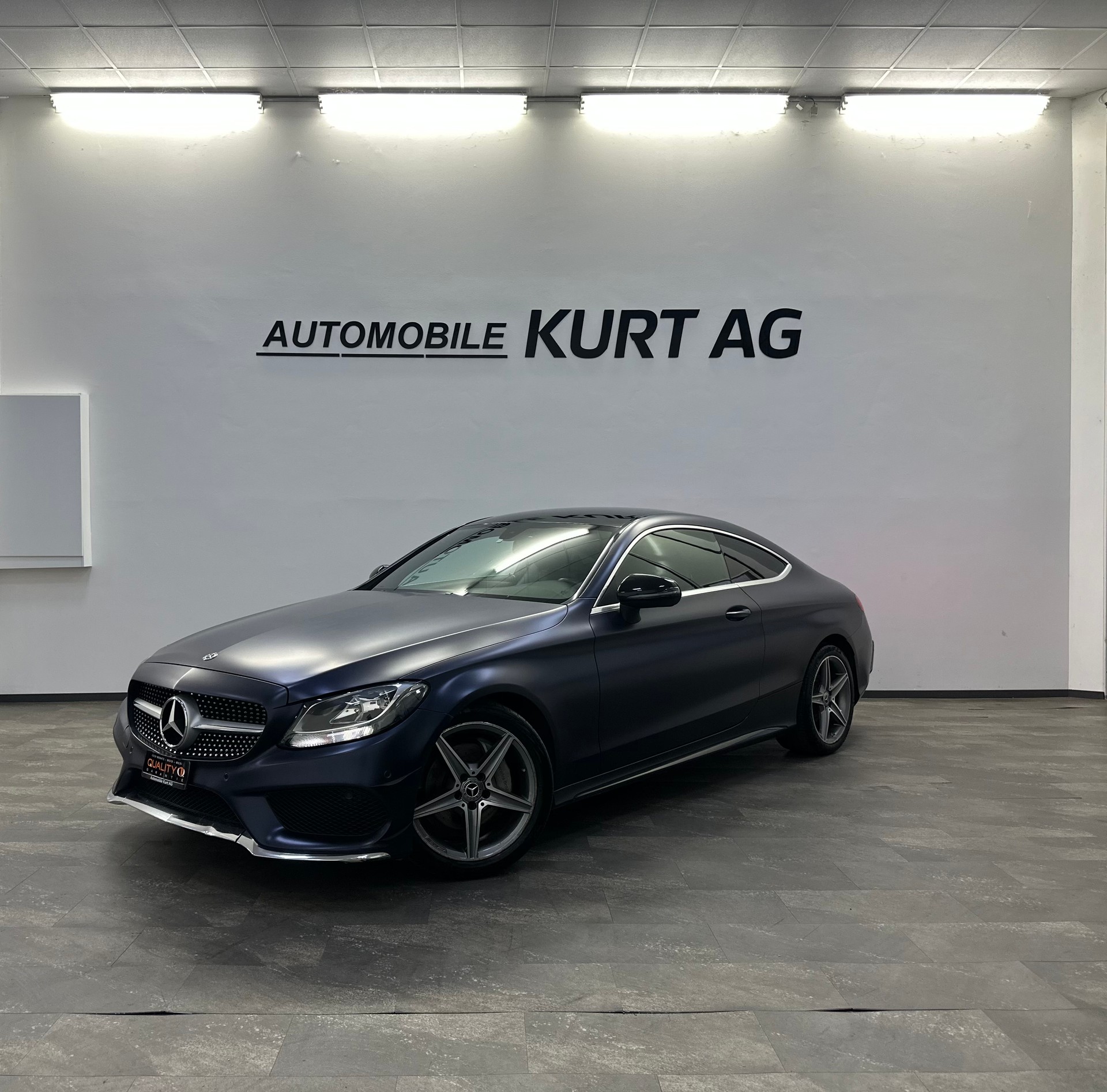MERCEDES-BENZ C 200 AMG Line Coupé