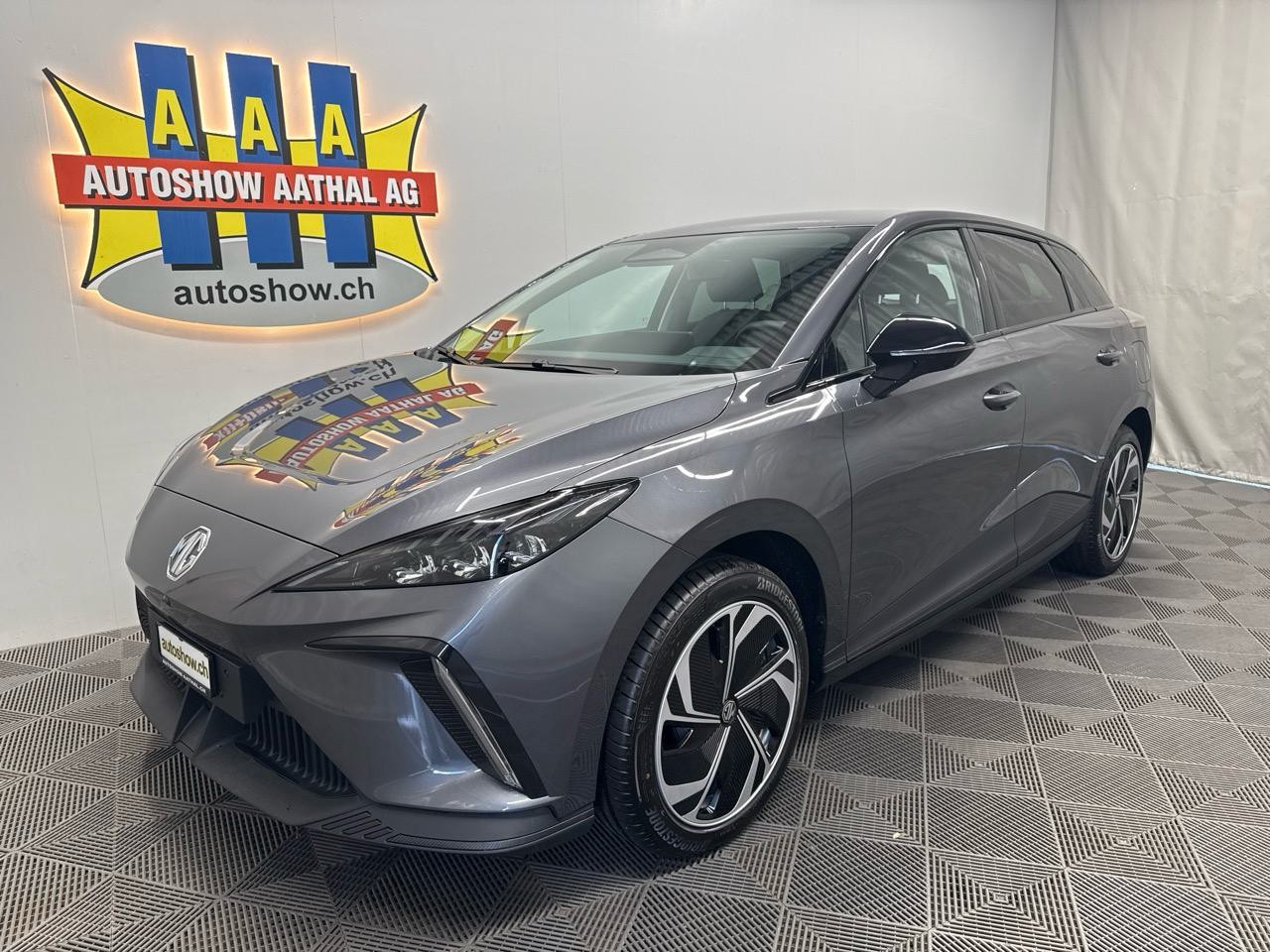 MG 4 EV 64kWh Premium FaceLift