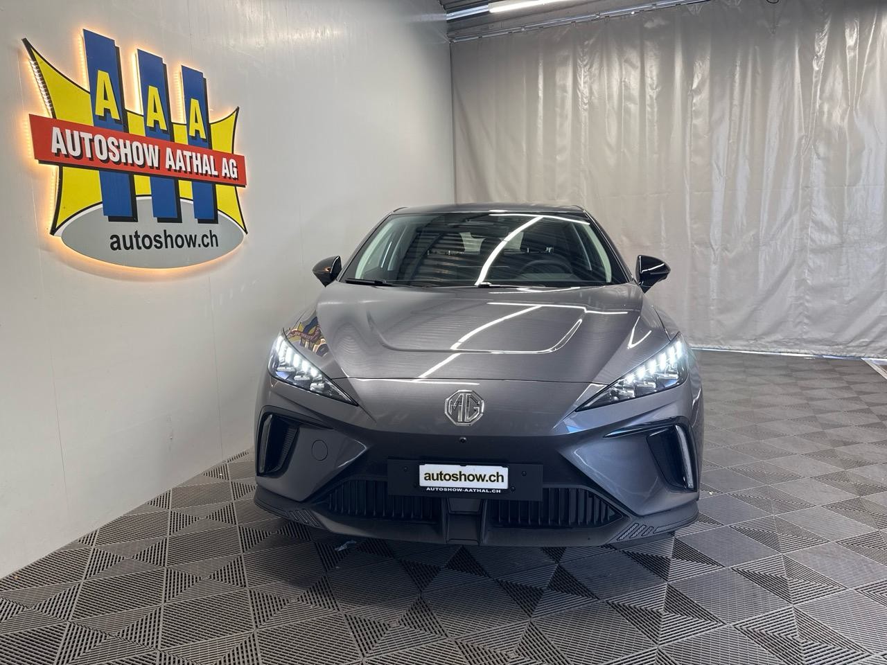 MG 4 EV 64kWh Premium FaceLift-image-12
