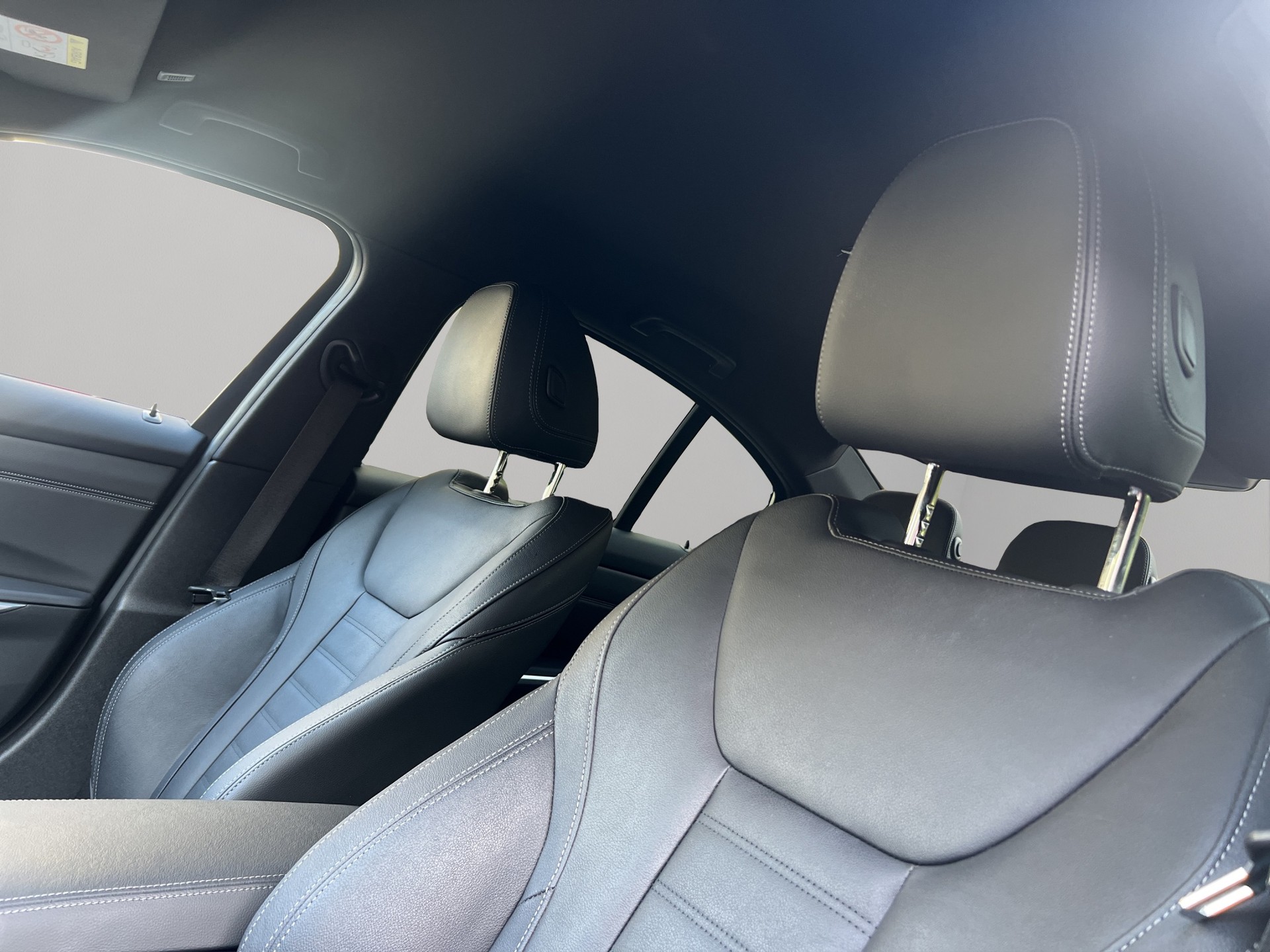BMW 320d xDrive 48V Pure M Sport Steptronic-image-12