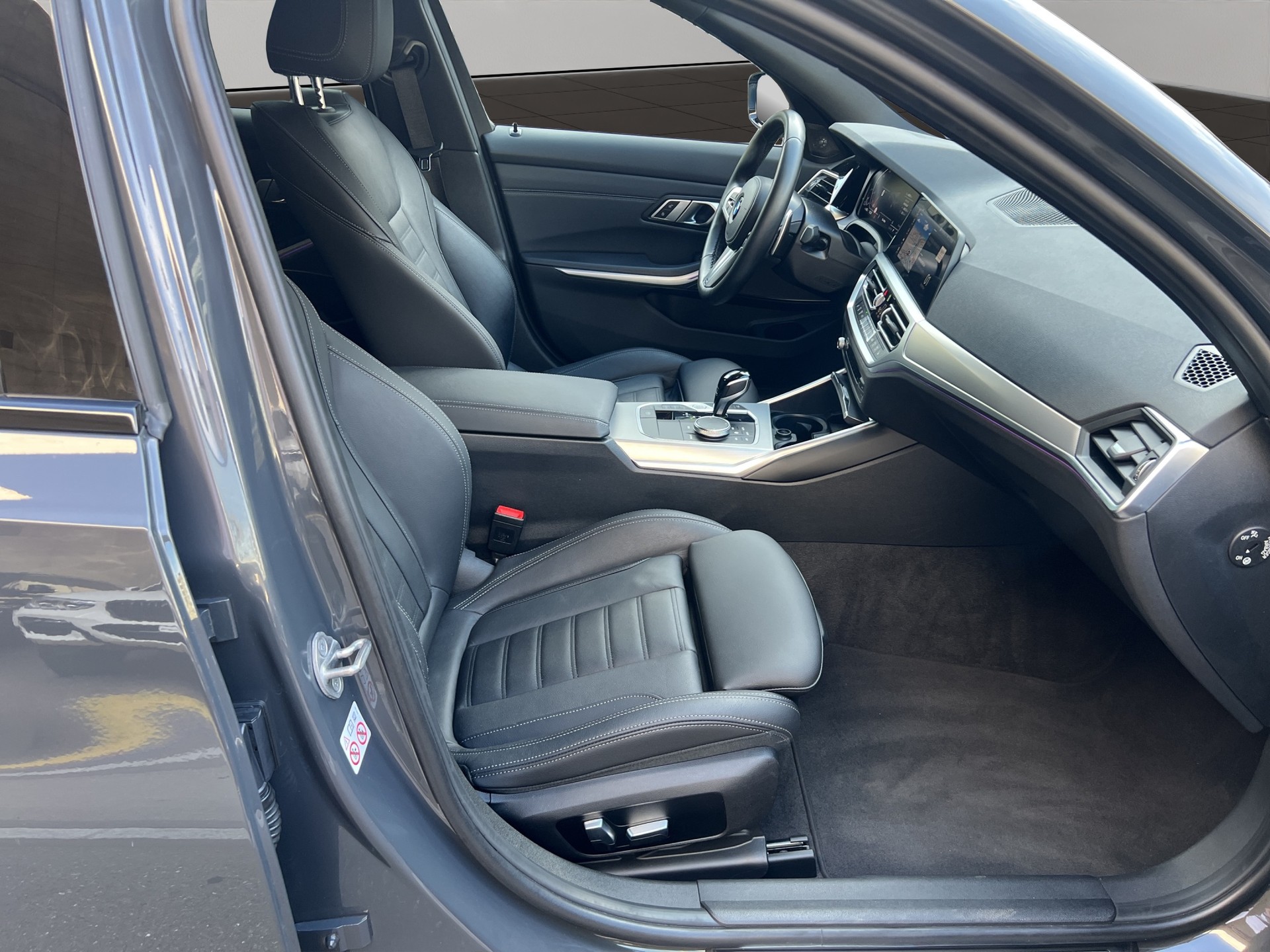 BMW 320d xDrive 48V Pure M Sport Steptronic-image-20