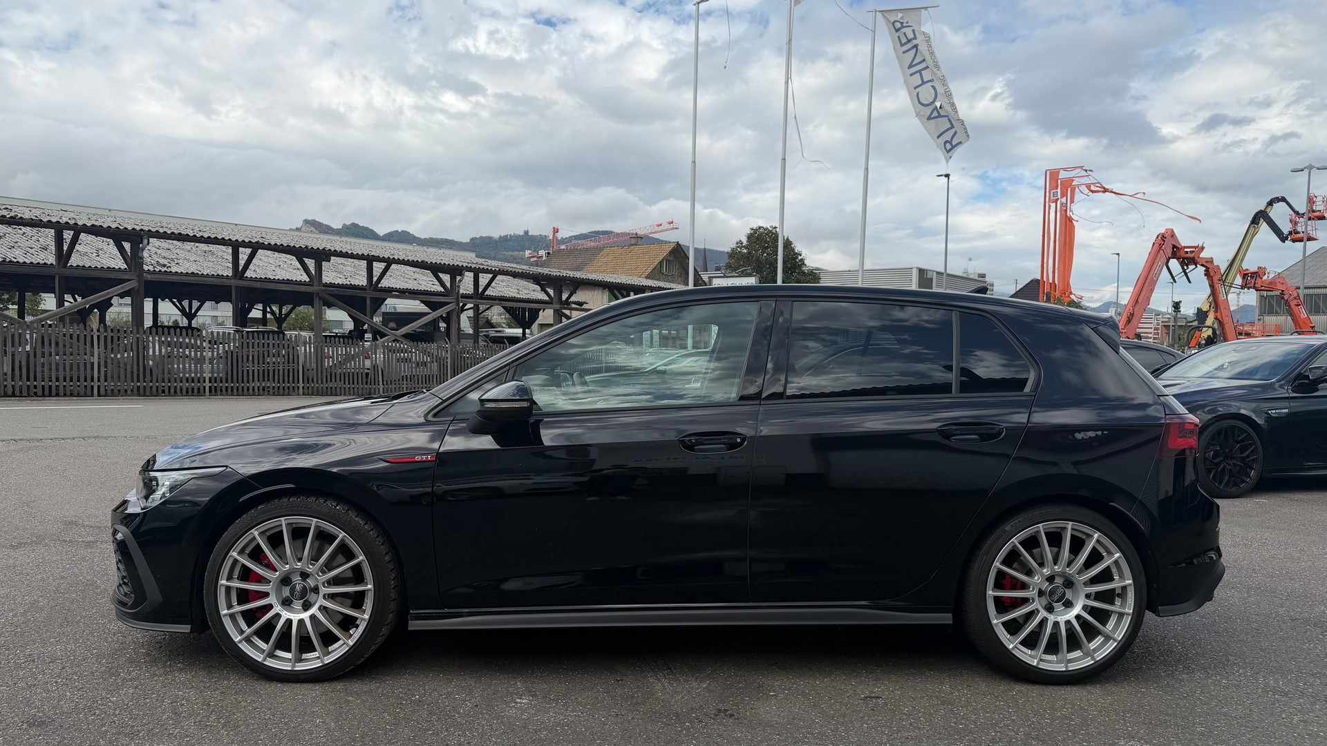 VW Golf 2.0 TSI GTI DSG-showroom-element-2