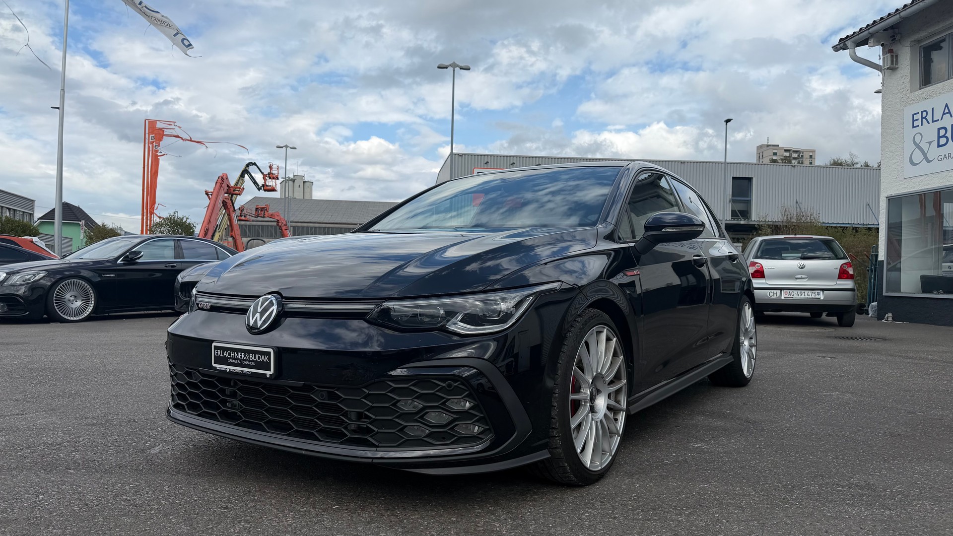 VW Golf 2.0 TSI GTI DSG-showroom-element-1