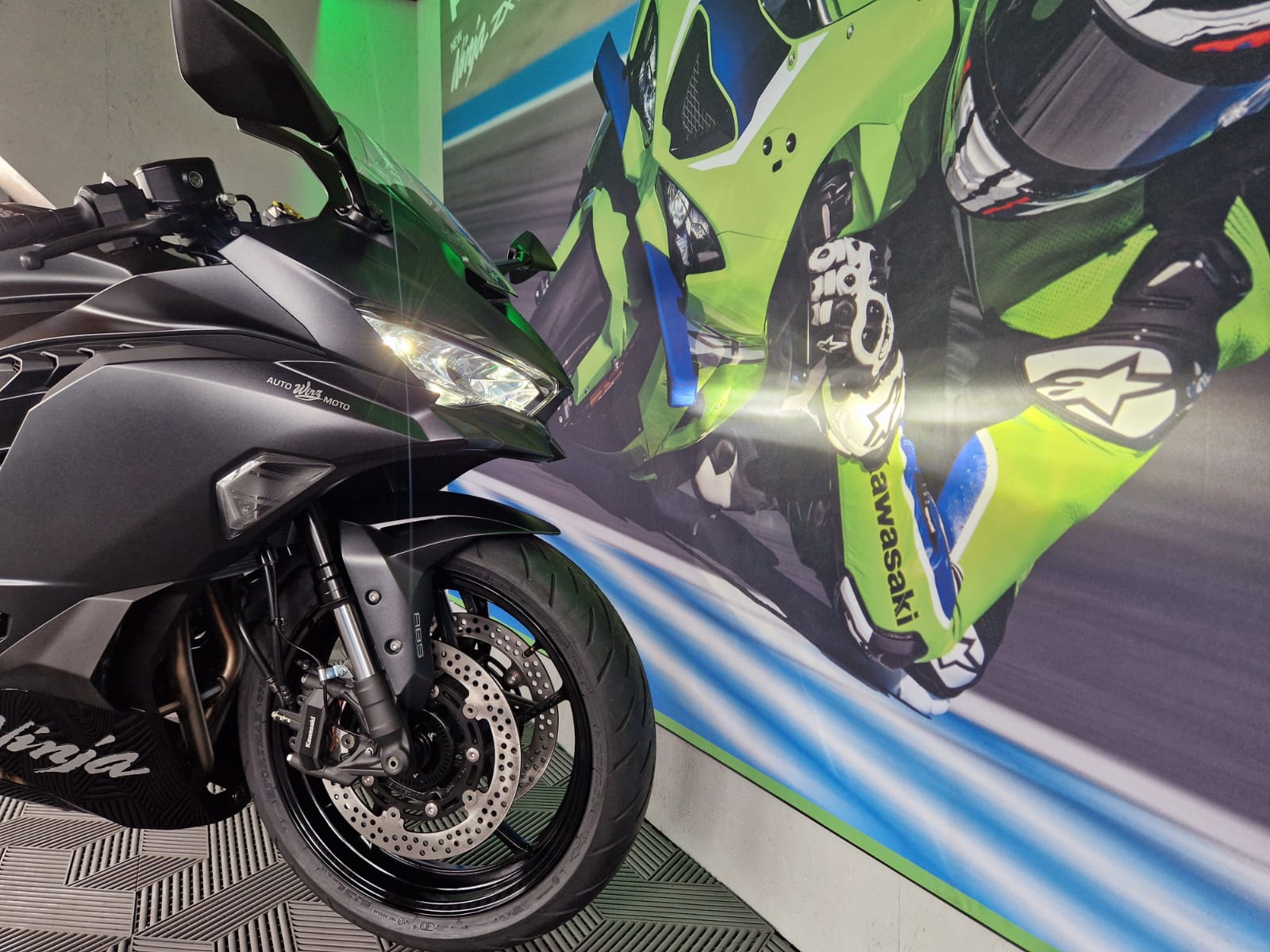 KAWASAKI Ninja ZX-4RR ** Black Edition **-image-0