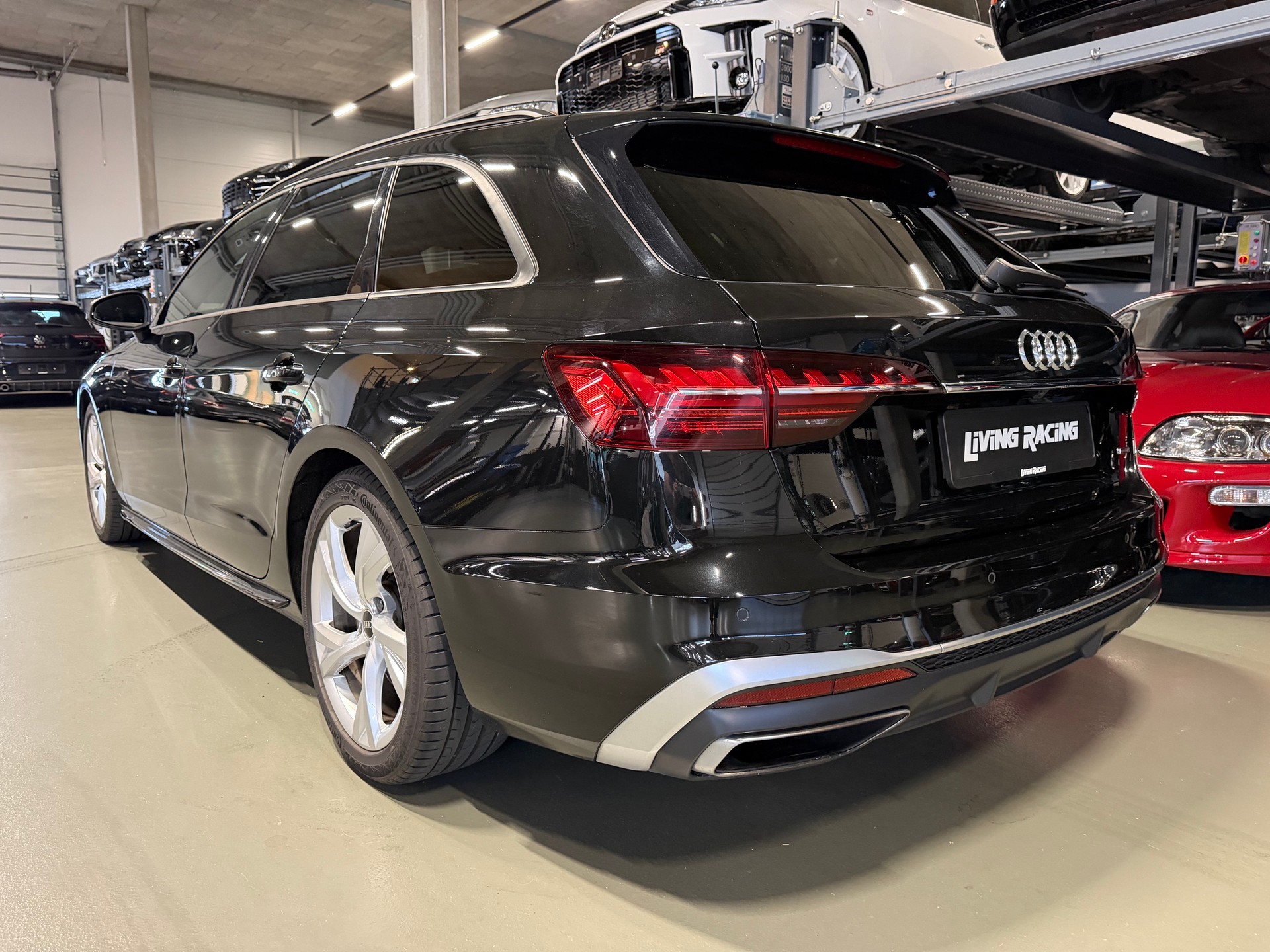 AUDI A4 Avant 40 TDI S line quattro S-tronic *VHC CH*-showroom-element-2