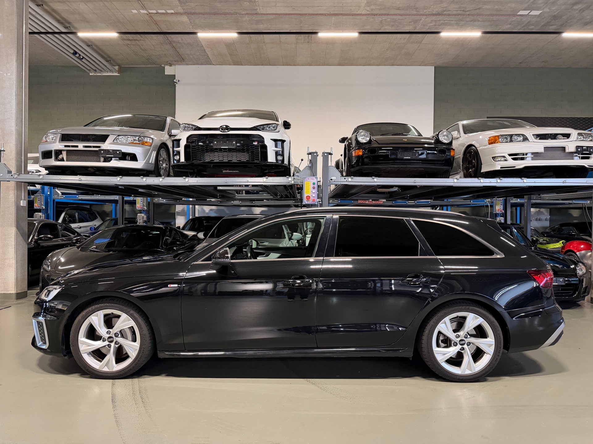 AUDI A4 Avant 40 TDI S line quattro S-tronic *VHC CH*