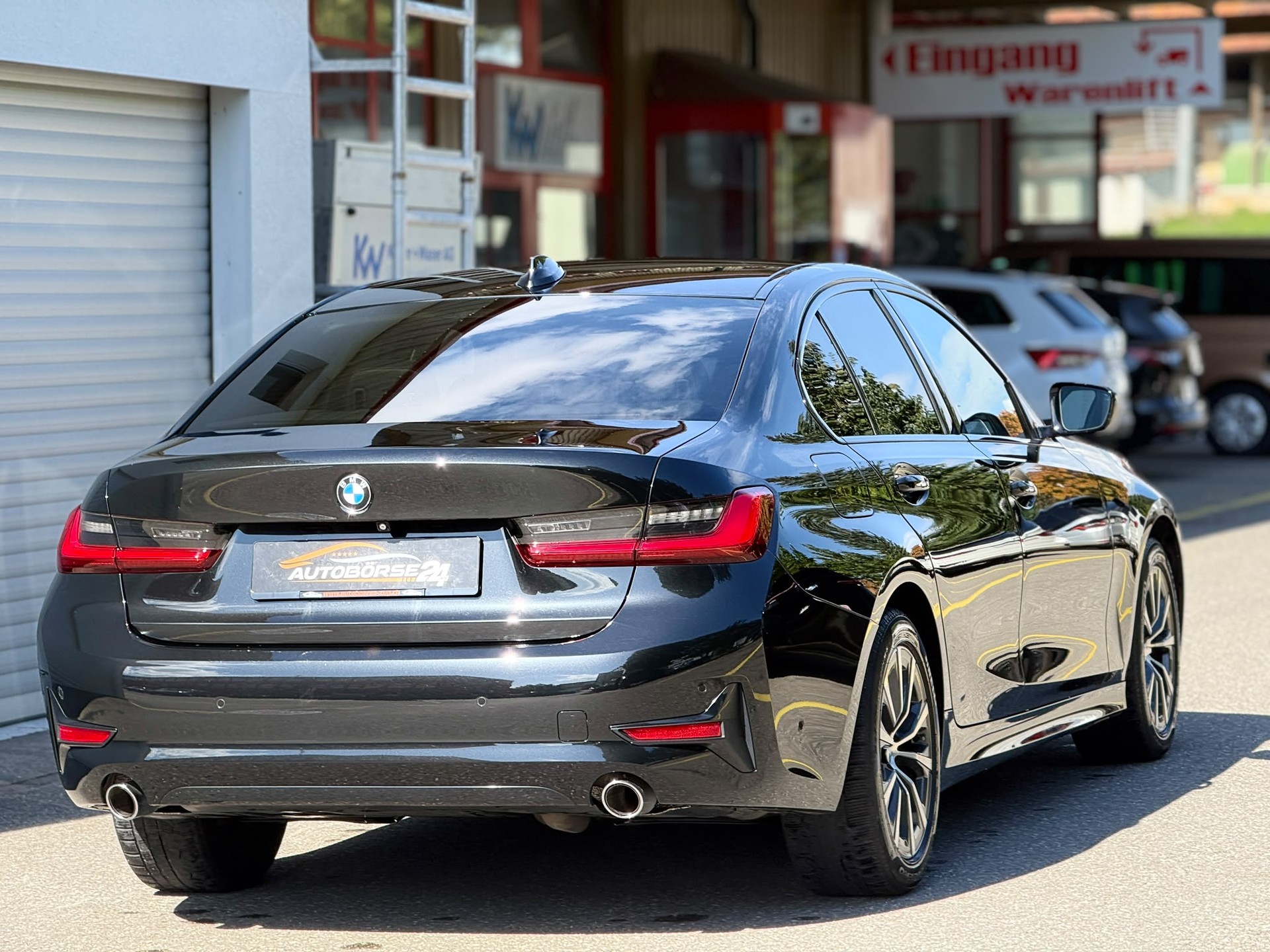 BMW 318d-image-4
