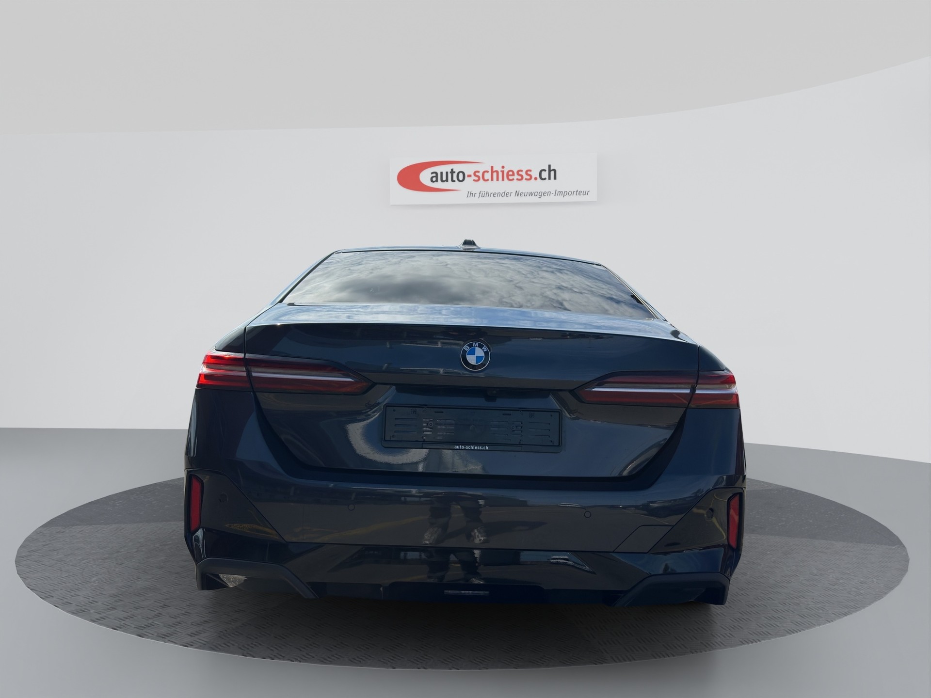 BMW 520d 48V M Sport Steptronic-showroom-element-3