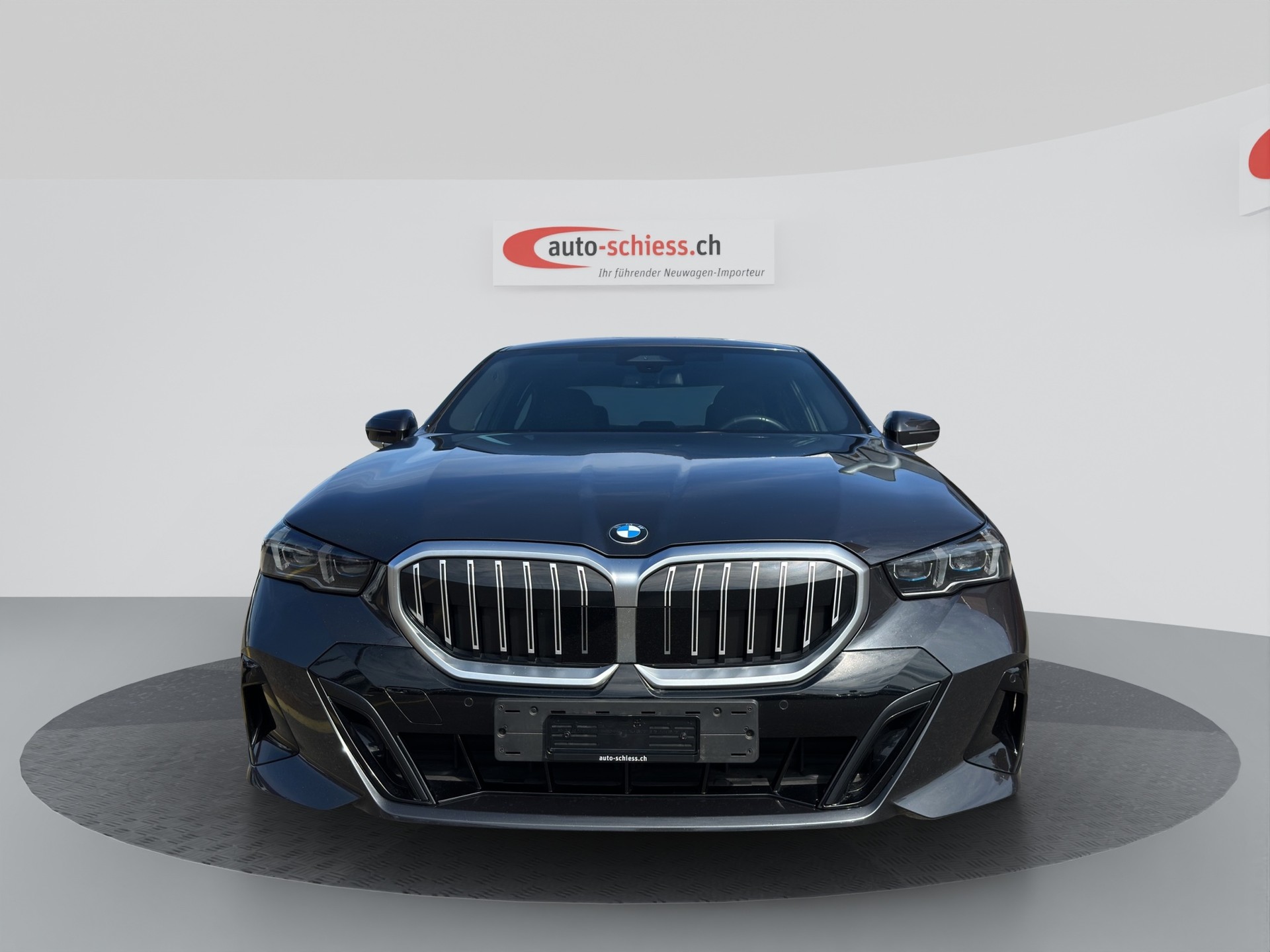 BMW 520d 48V M Sport Steptronic-showroom-element-1