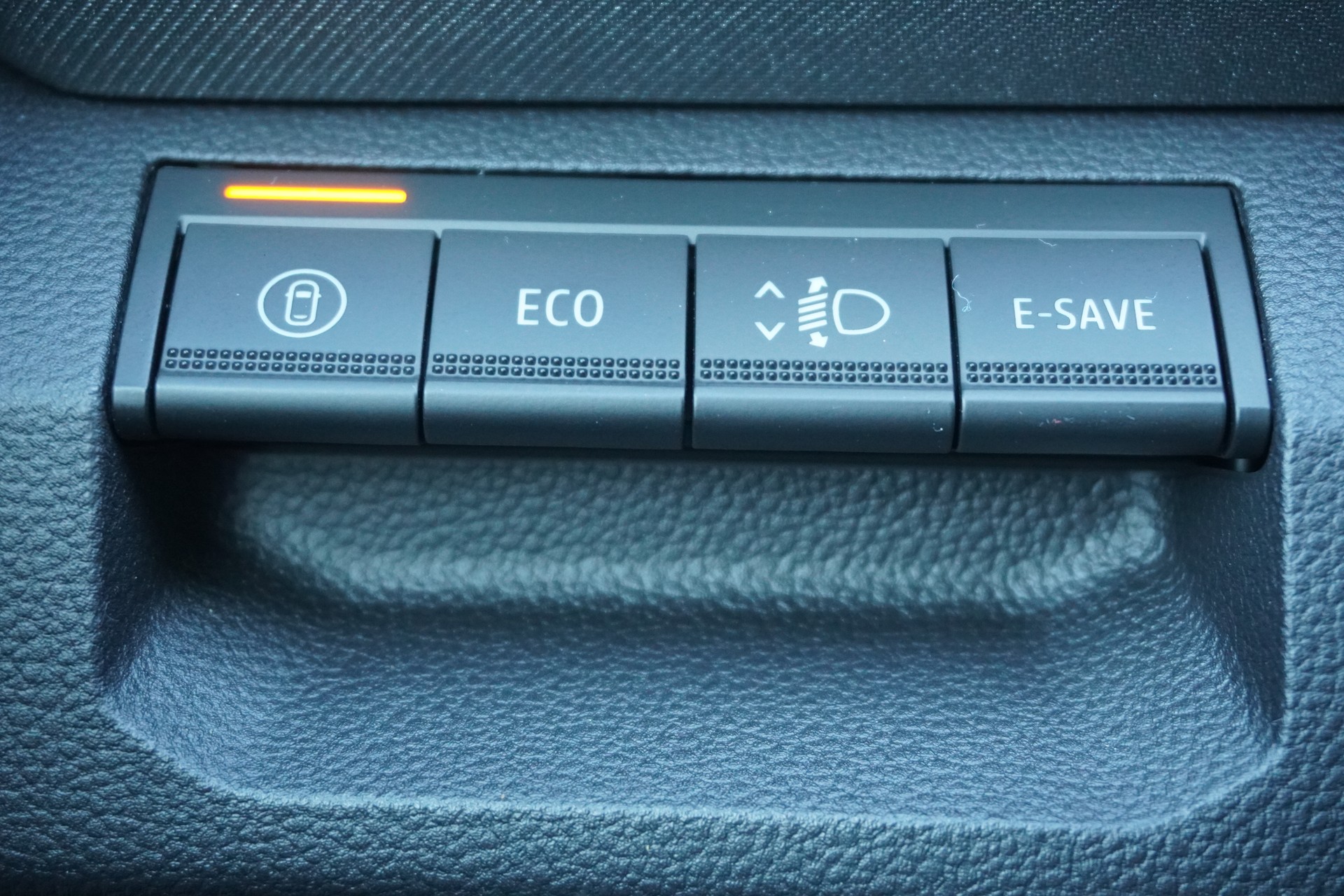 DACIA Bigster HEV 155 Journey-image-37