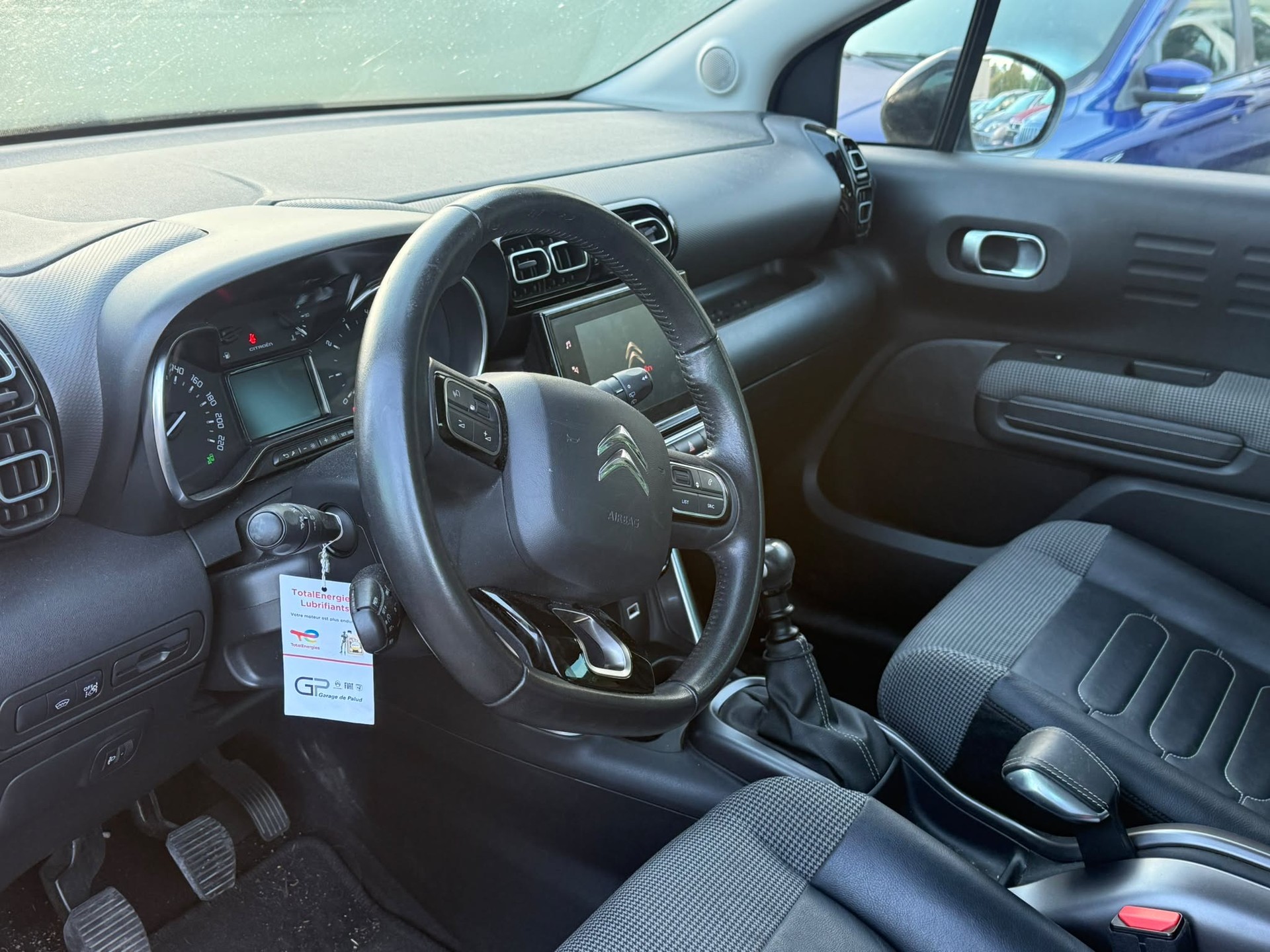 CITROEN C3 Aircross 1.2i PureTech Feel-image-8