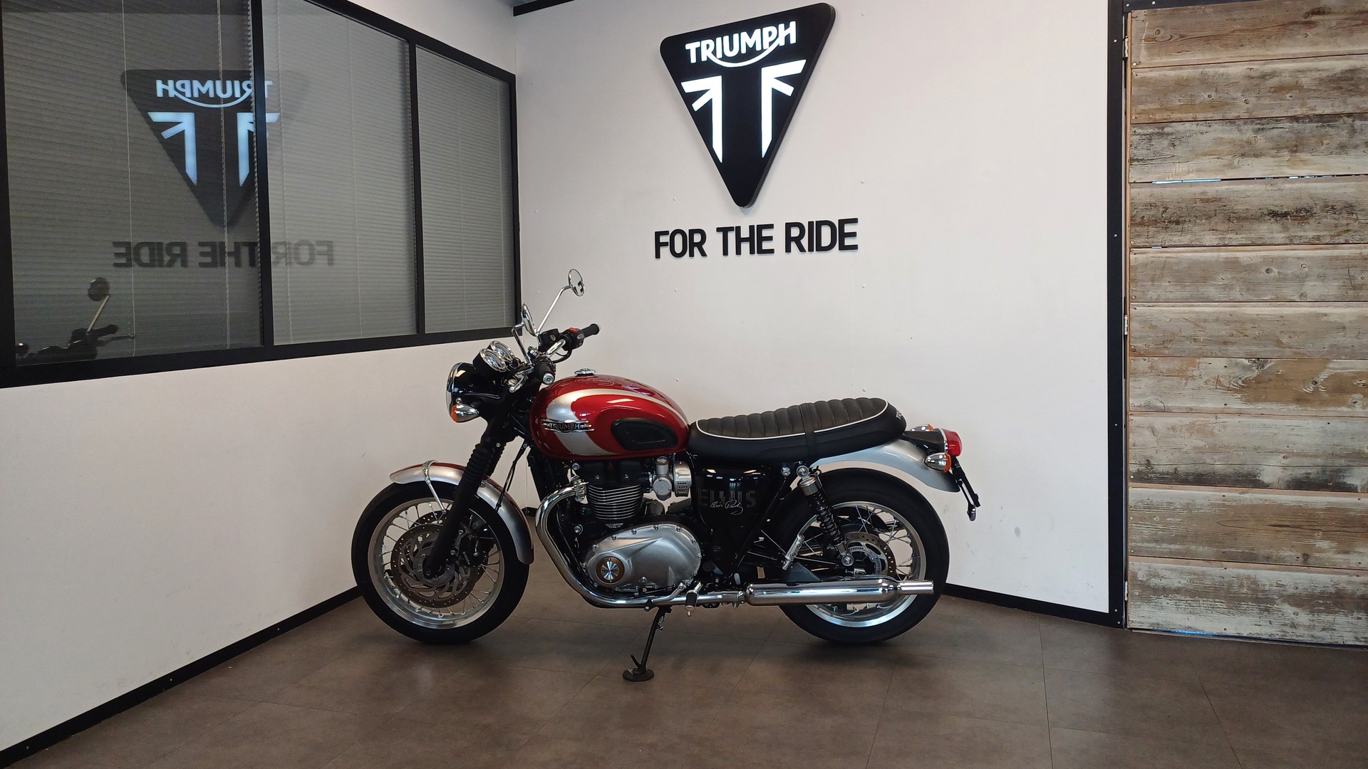 TRIUMPH Bonneville T120 35KW-image-7