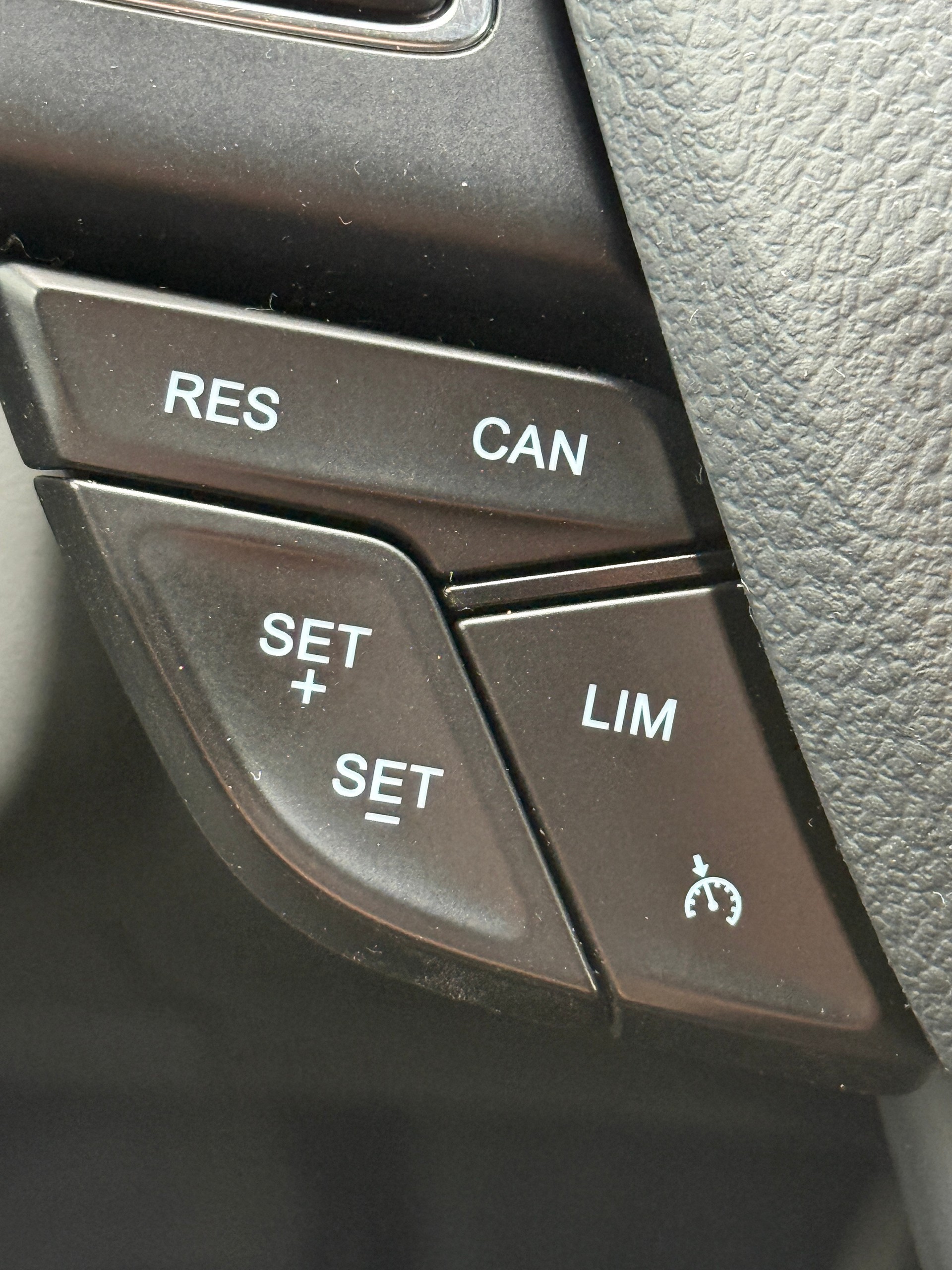 FORD Kuga 2.0 TDCi ST Line 4WD PowerShift-image-21