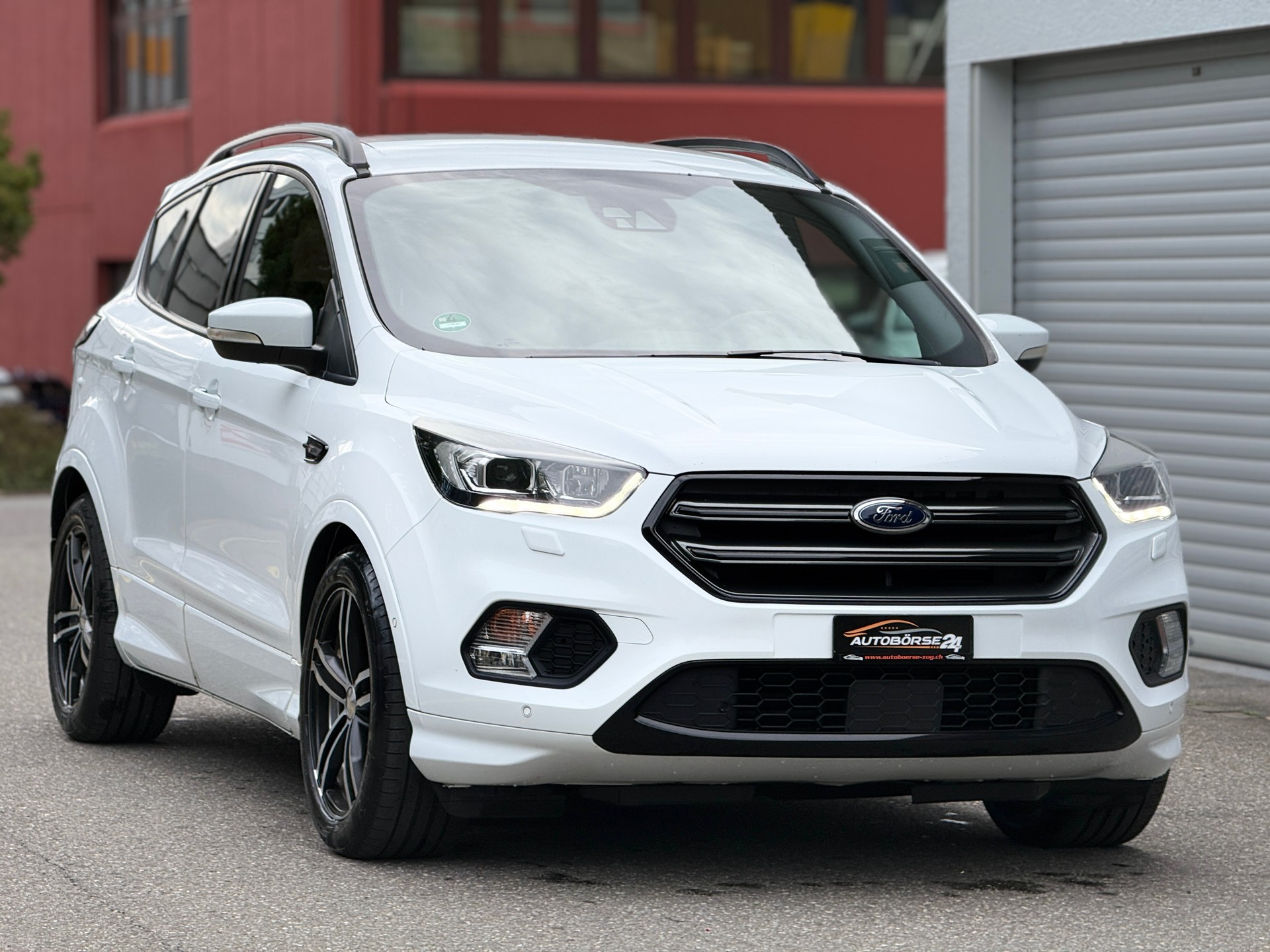 FORD Kuga 2.0 TDCi ST Line 4WD PowerShift-showroom-element-1