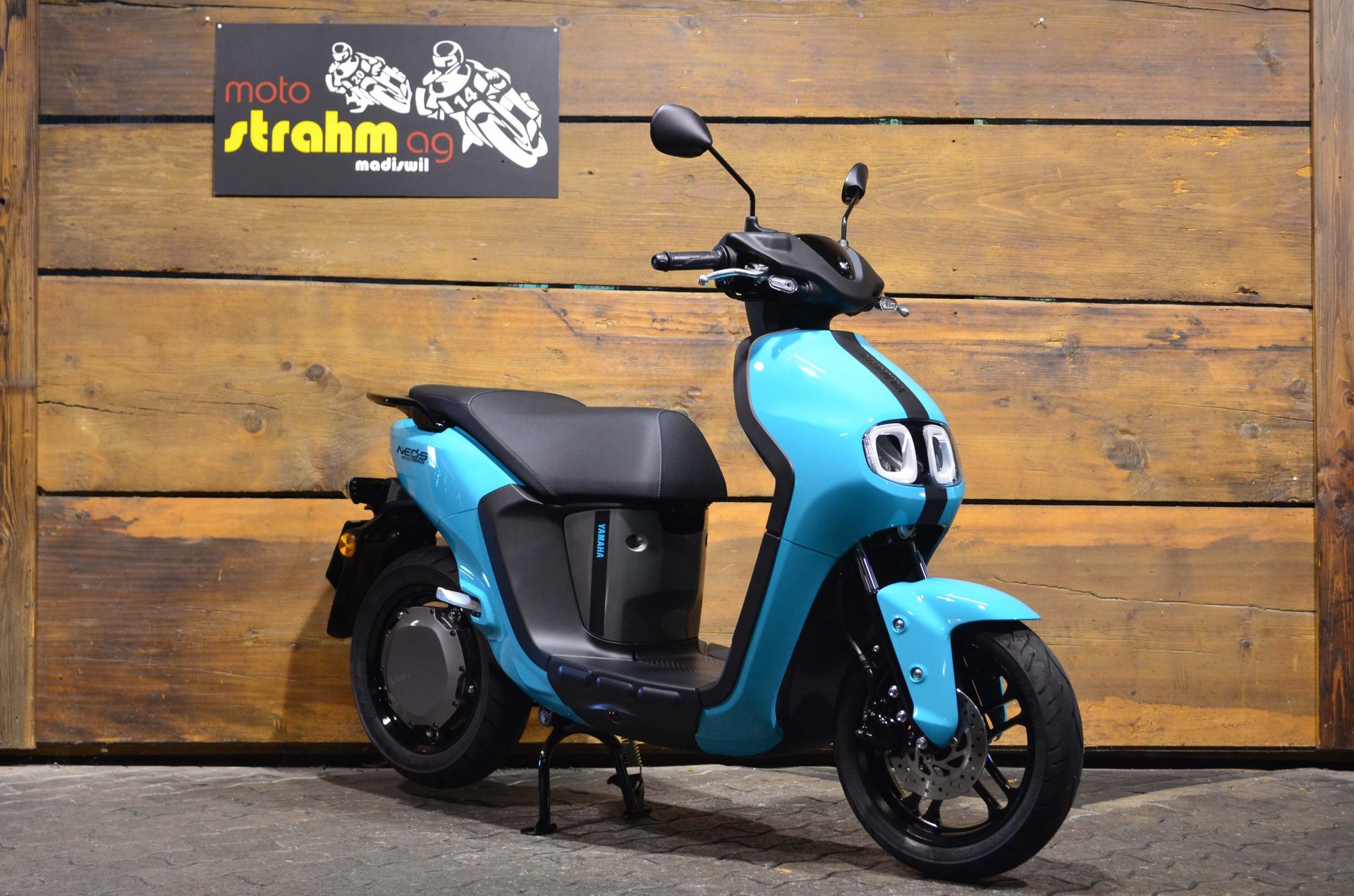 YAMAHA NEO's EV Dual Battery-image-0