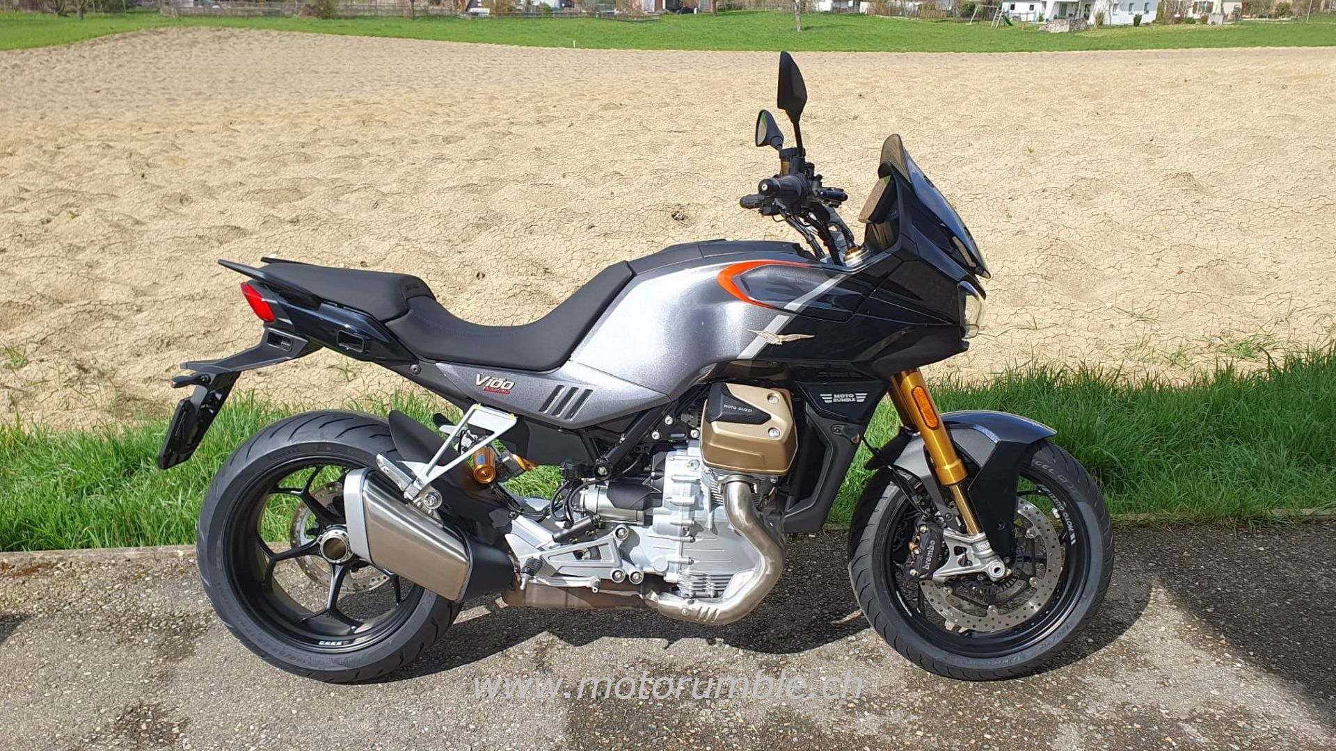MOTO GUZZI V100 S