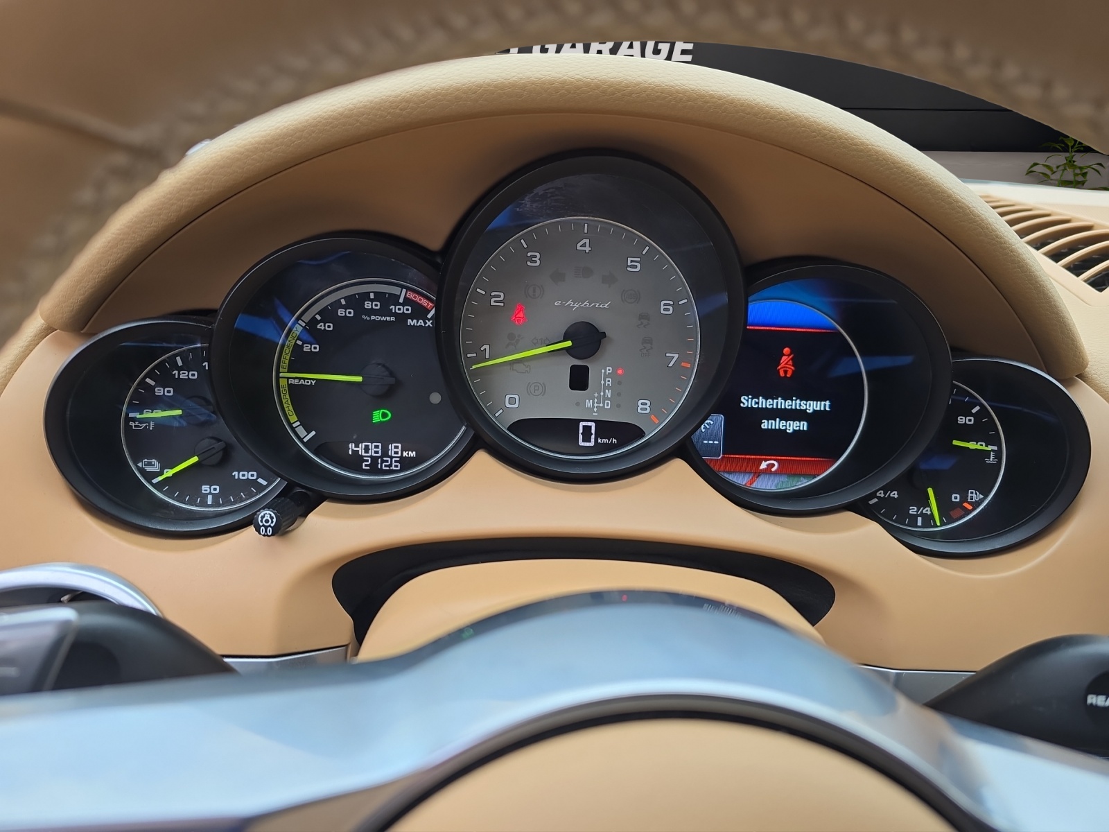 PORSCHE Cayenne S Hybrid-image-13