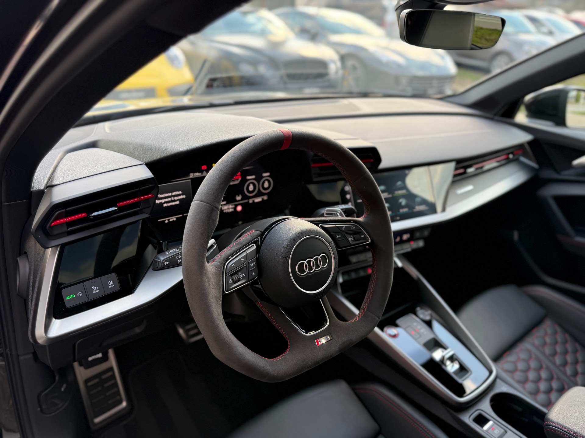 AUDI RS3 Sportback 2.5 TSI quattro S-tronic-image-13