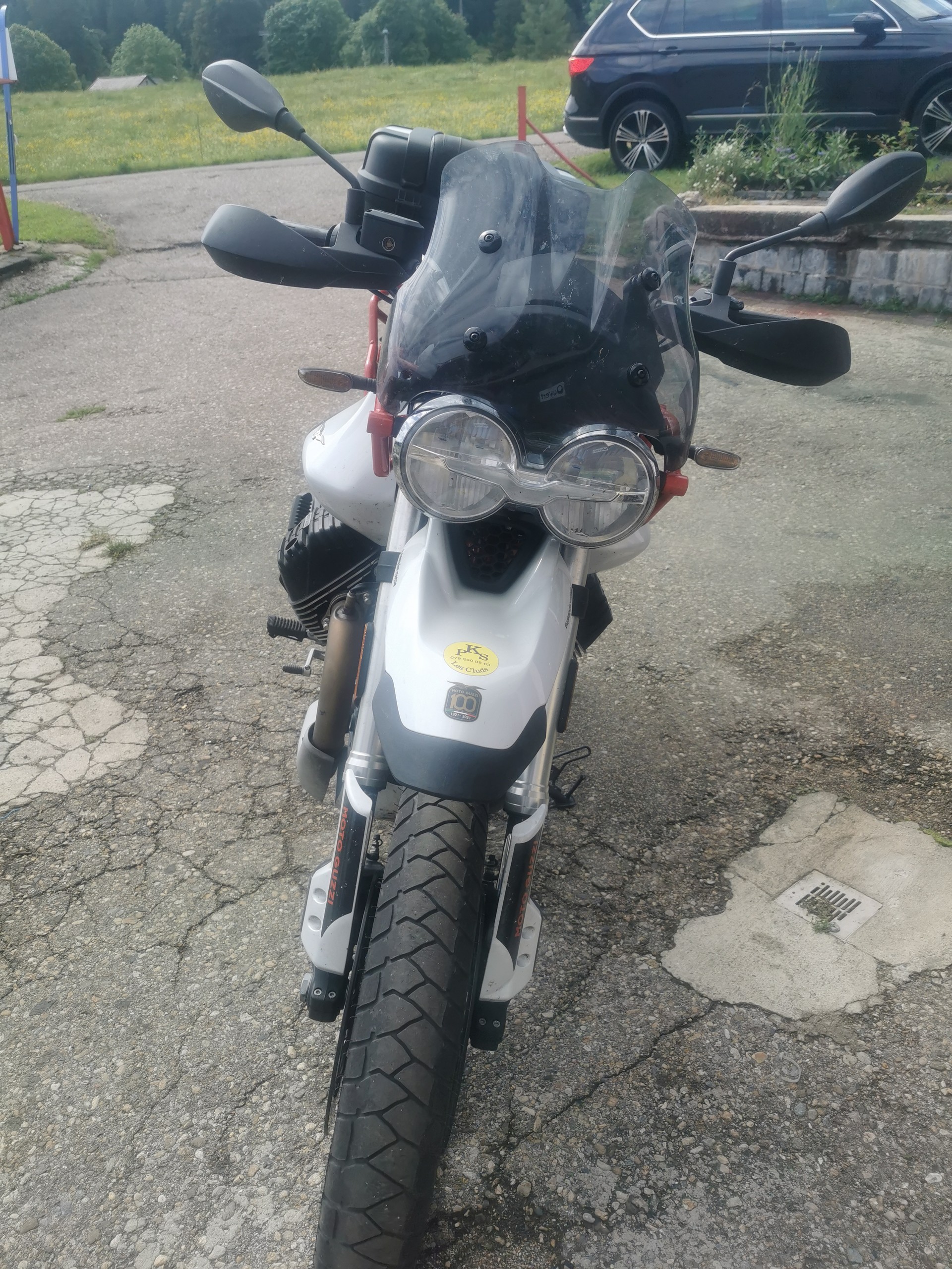 MOTO GUZZI V85 TT-image-2