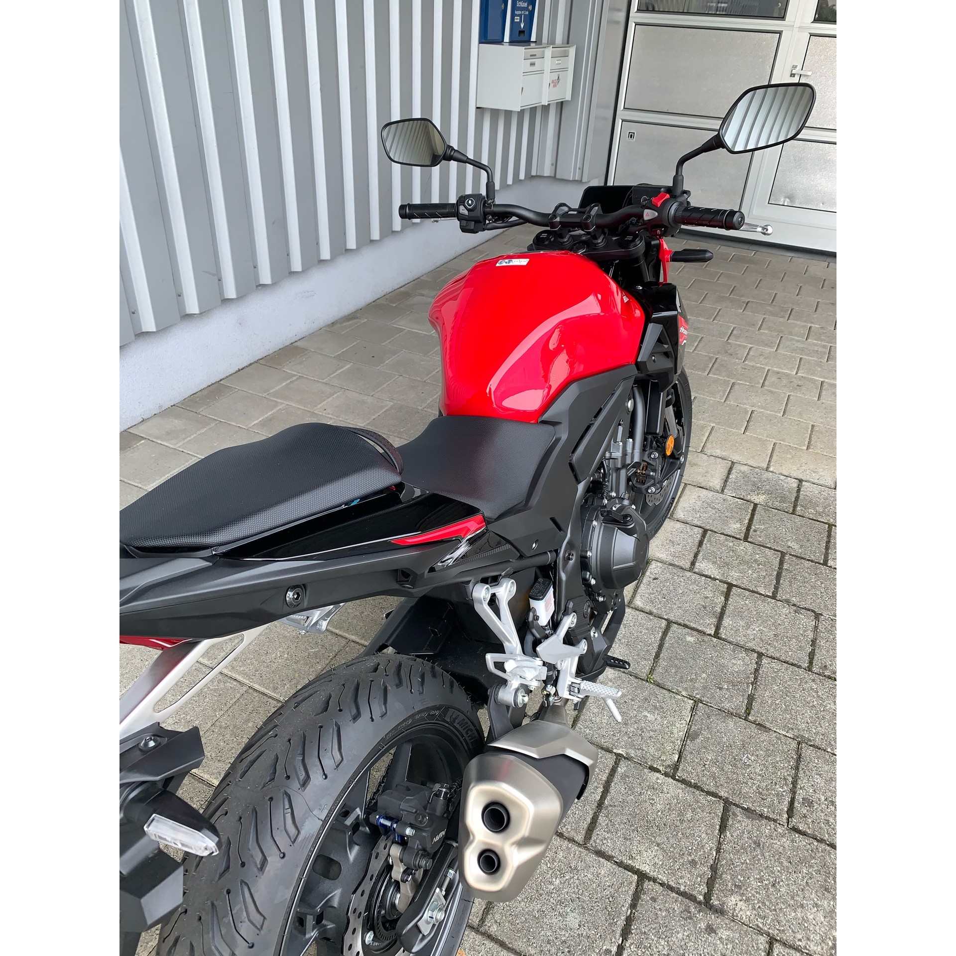 HONDA CB 500 Hornet-image-4
