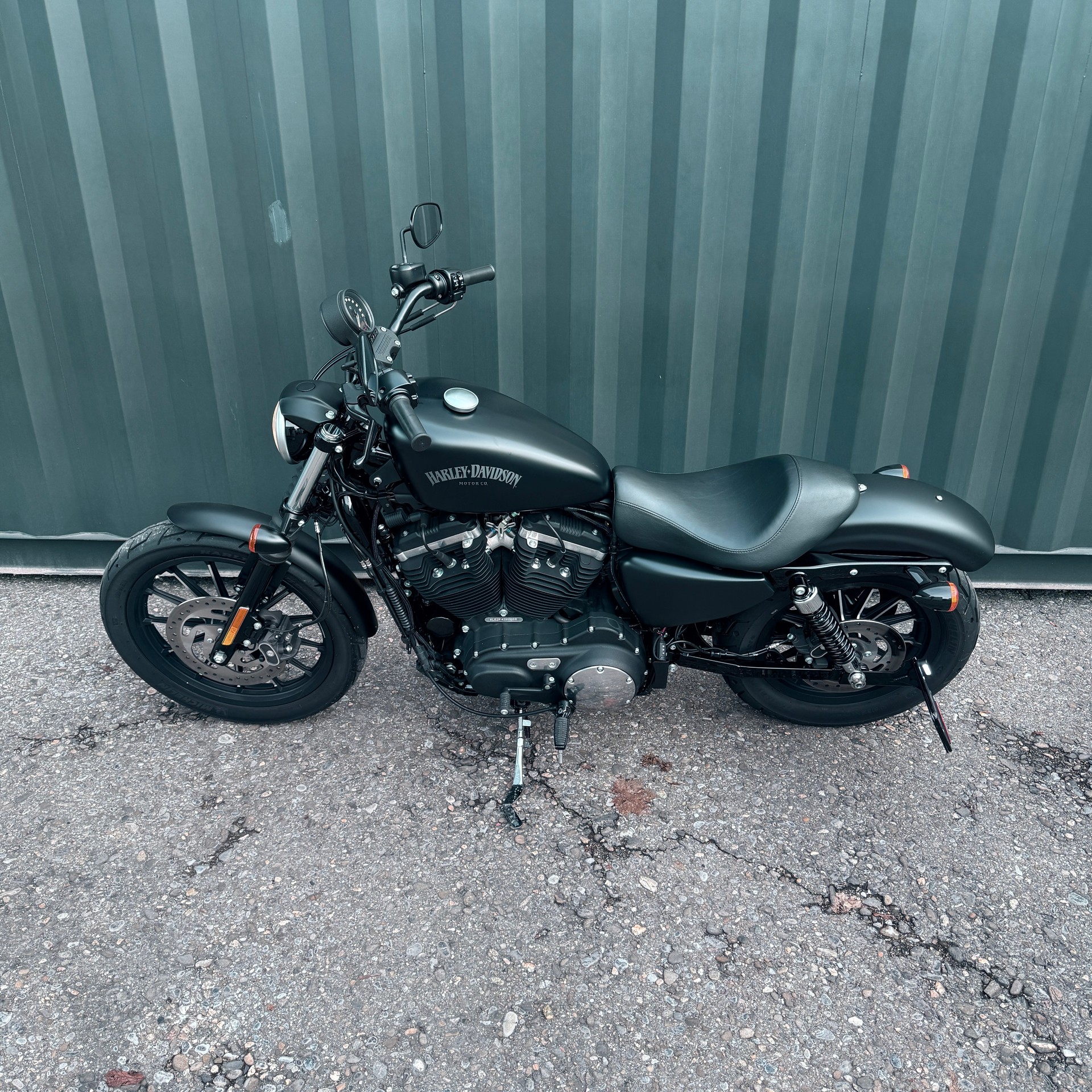 HARLEY-DAVIDSON XL 883 N-image-6