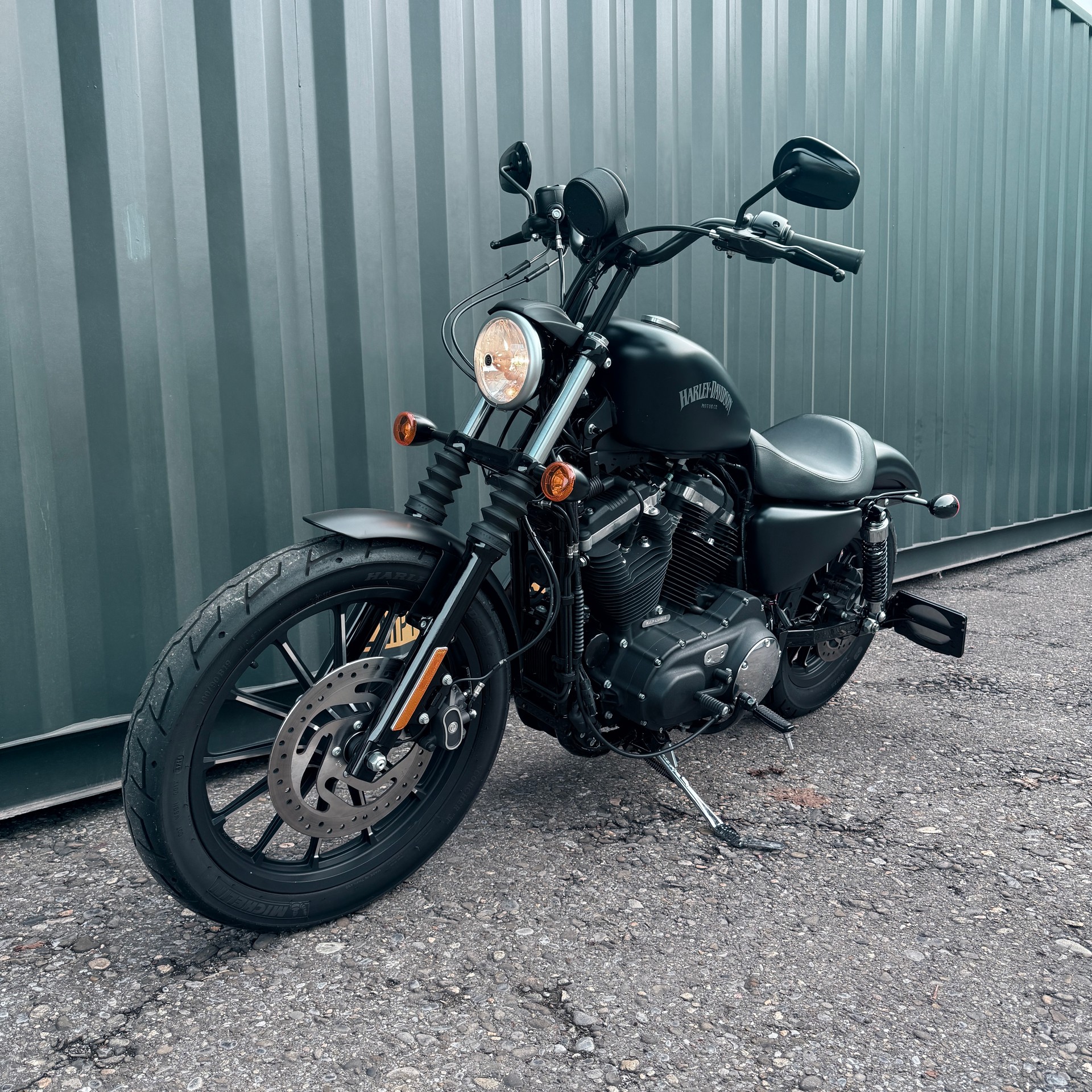 HARLEY-DAVIDSON XL 883 N-image-10