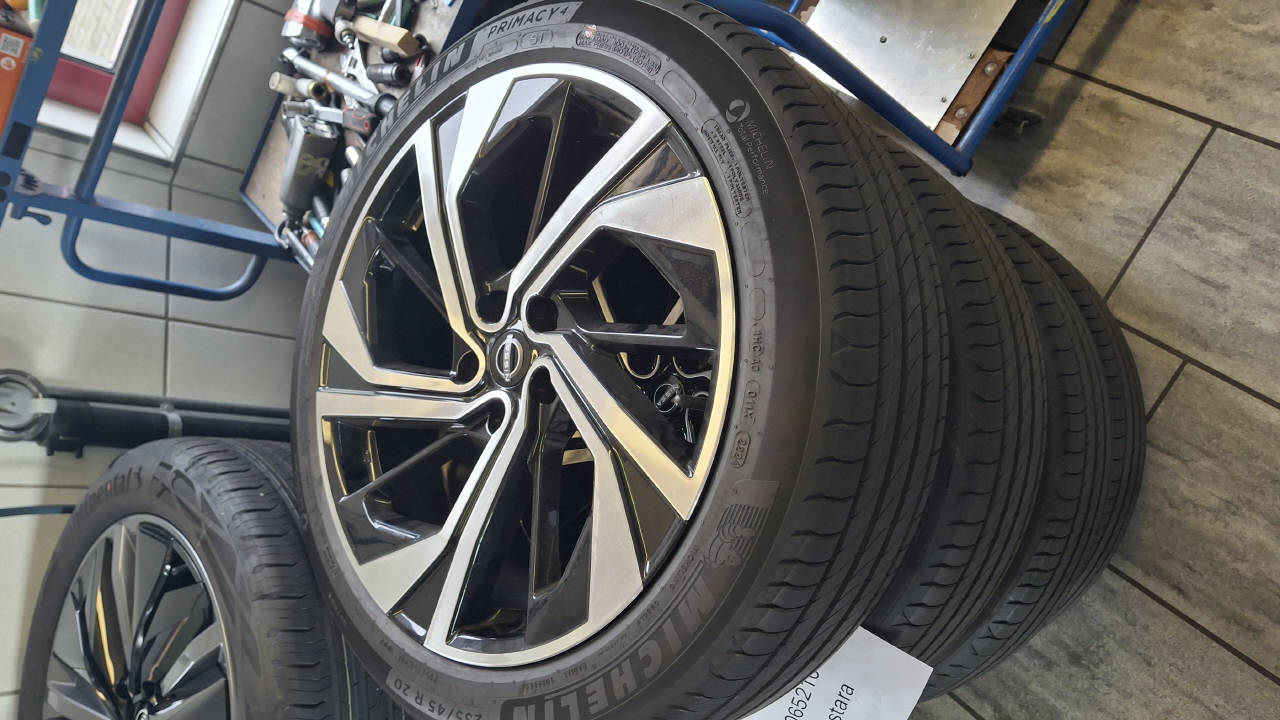 NISSAN Qashqai 1.5 VC-T Tekna+-image-15