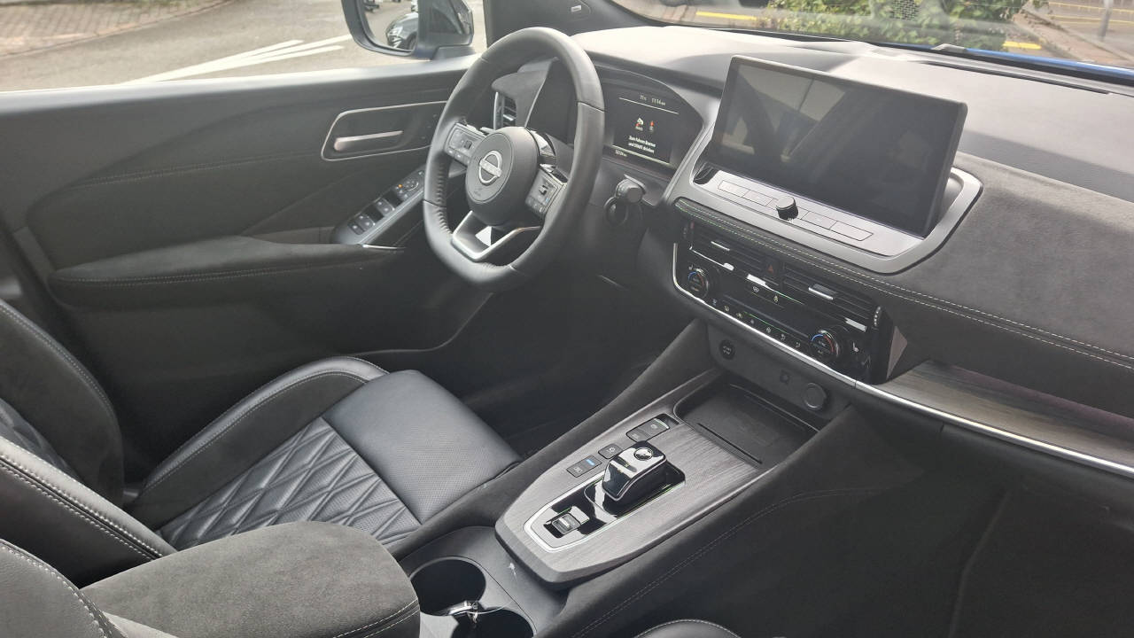 NISSAN Qashqai 1.5 VC-T Tekna+-image-6